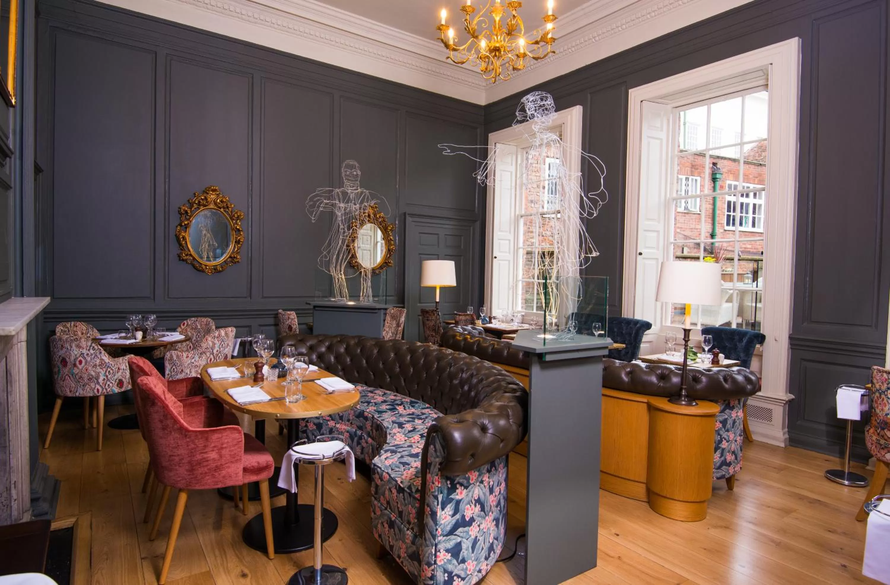 Restaurant/places to eat in Judge's Lodging