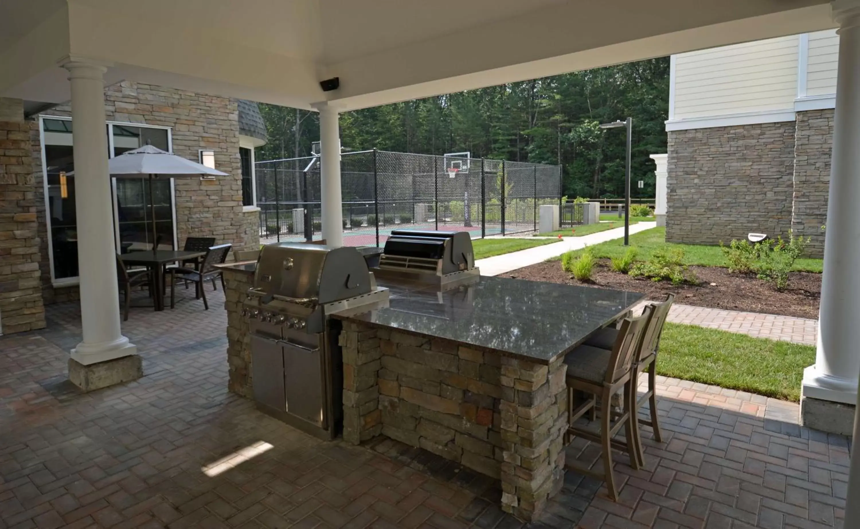 Patio, BBQ Facilities in Homewood Suites By Hilton Saratoga Springs