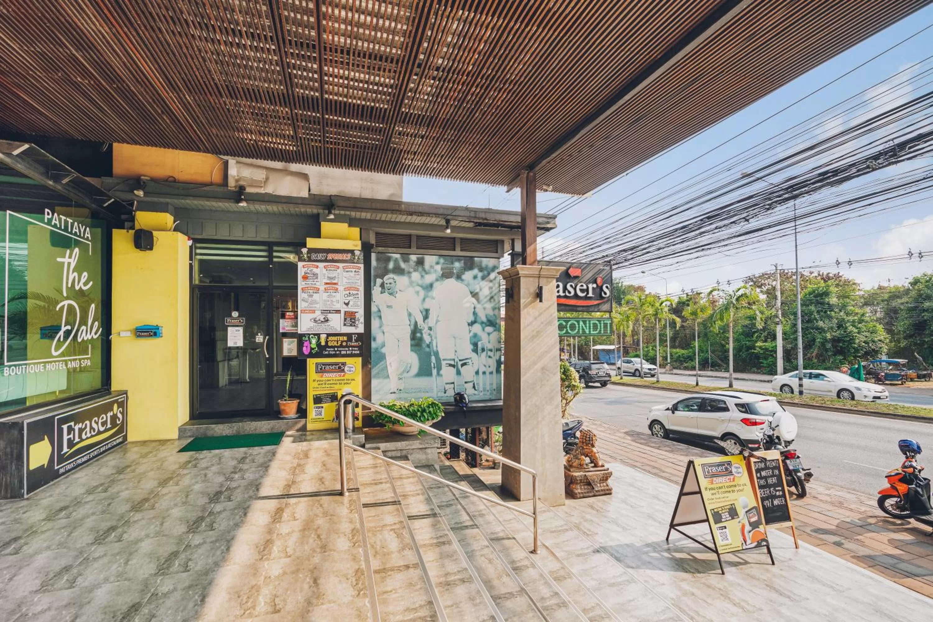 Restaurant/places to eat in The Dale Pattaya Boutique and Spa