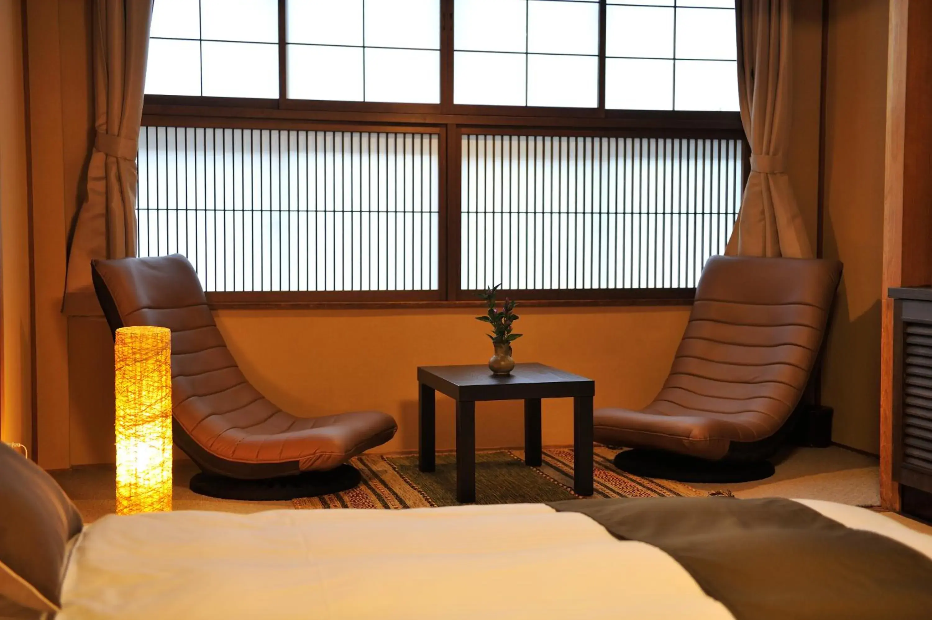 Photo of the whole room, Seating Area in Hodakaso Yamano-Iori