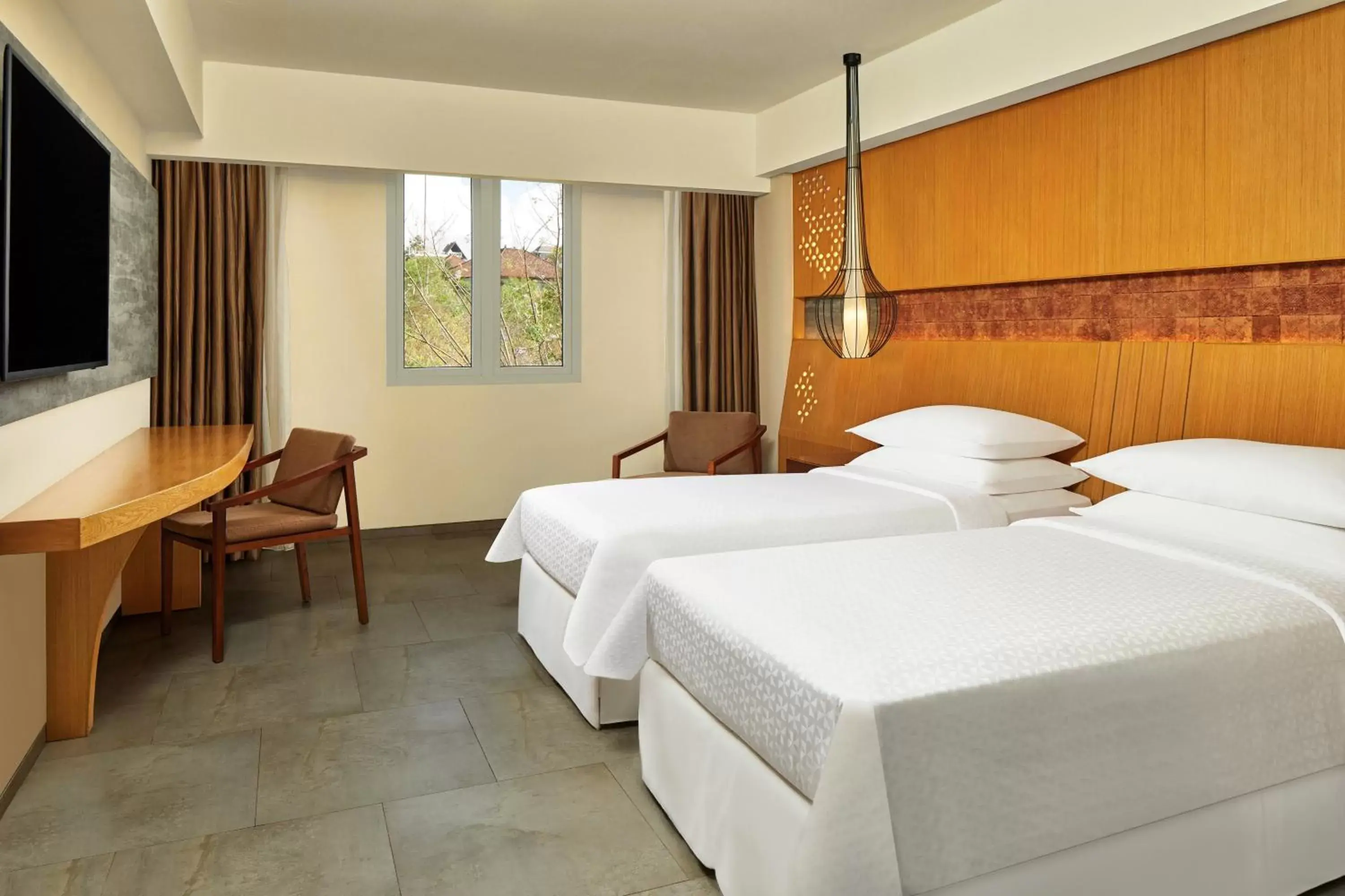 Photo of the whole room, Bed in Four Points by Sheraton Bali, Ungasan