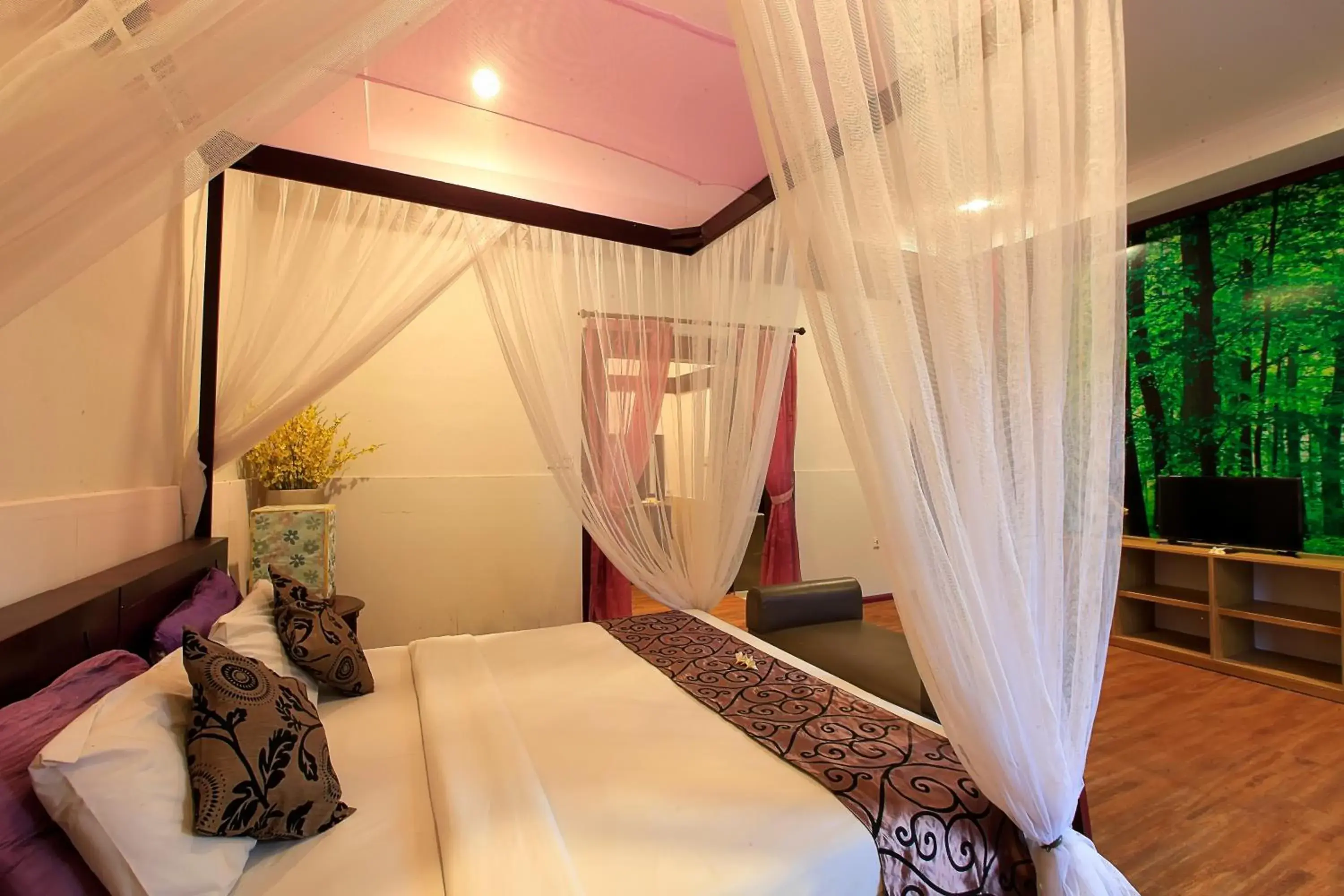 Bedroom, Bed in Lavender Villa & Spa