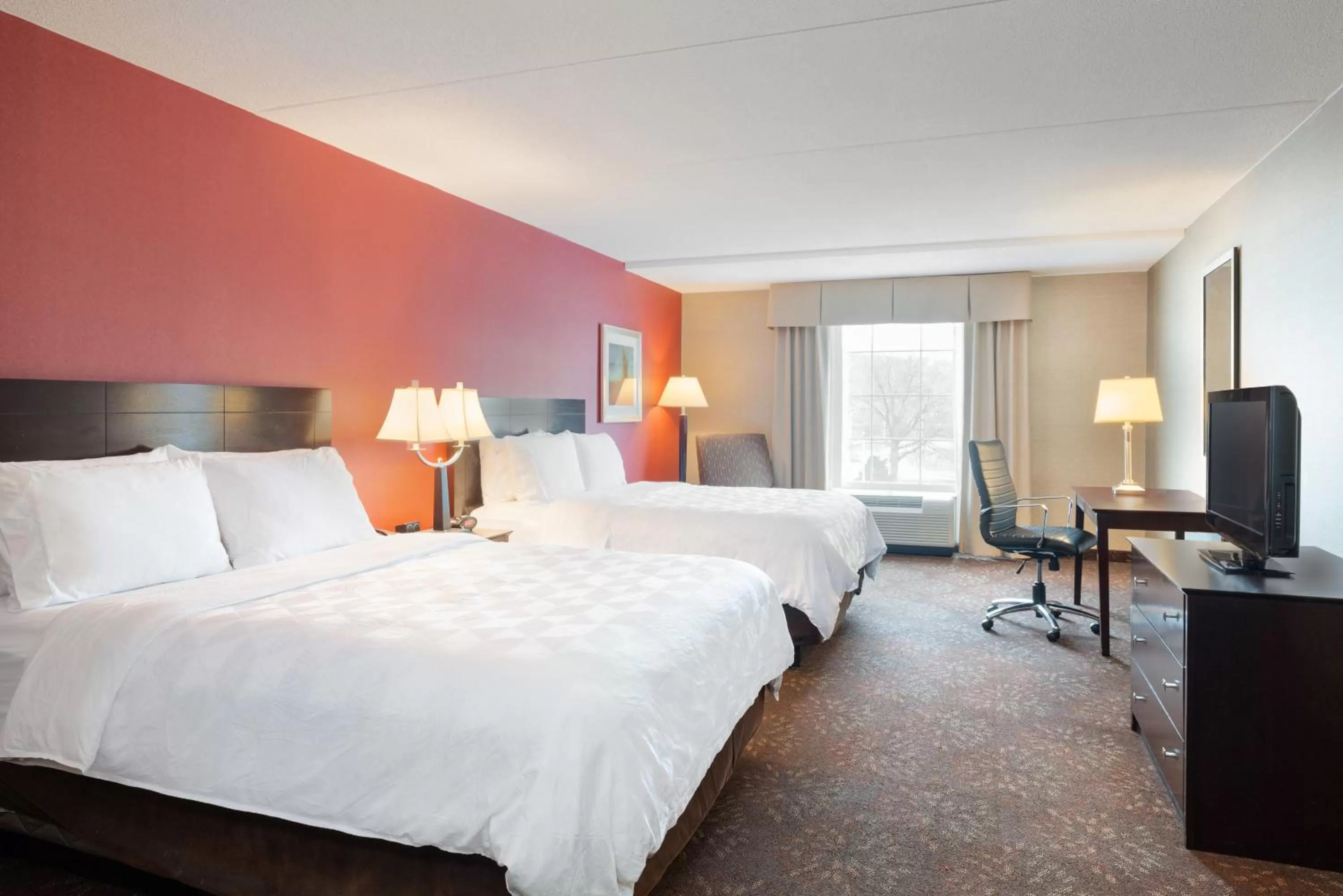 Photo of the whole room, Bed in Holiday Inn Norwich by IHG