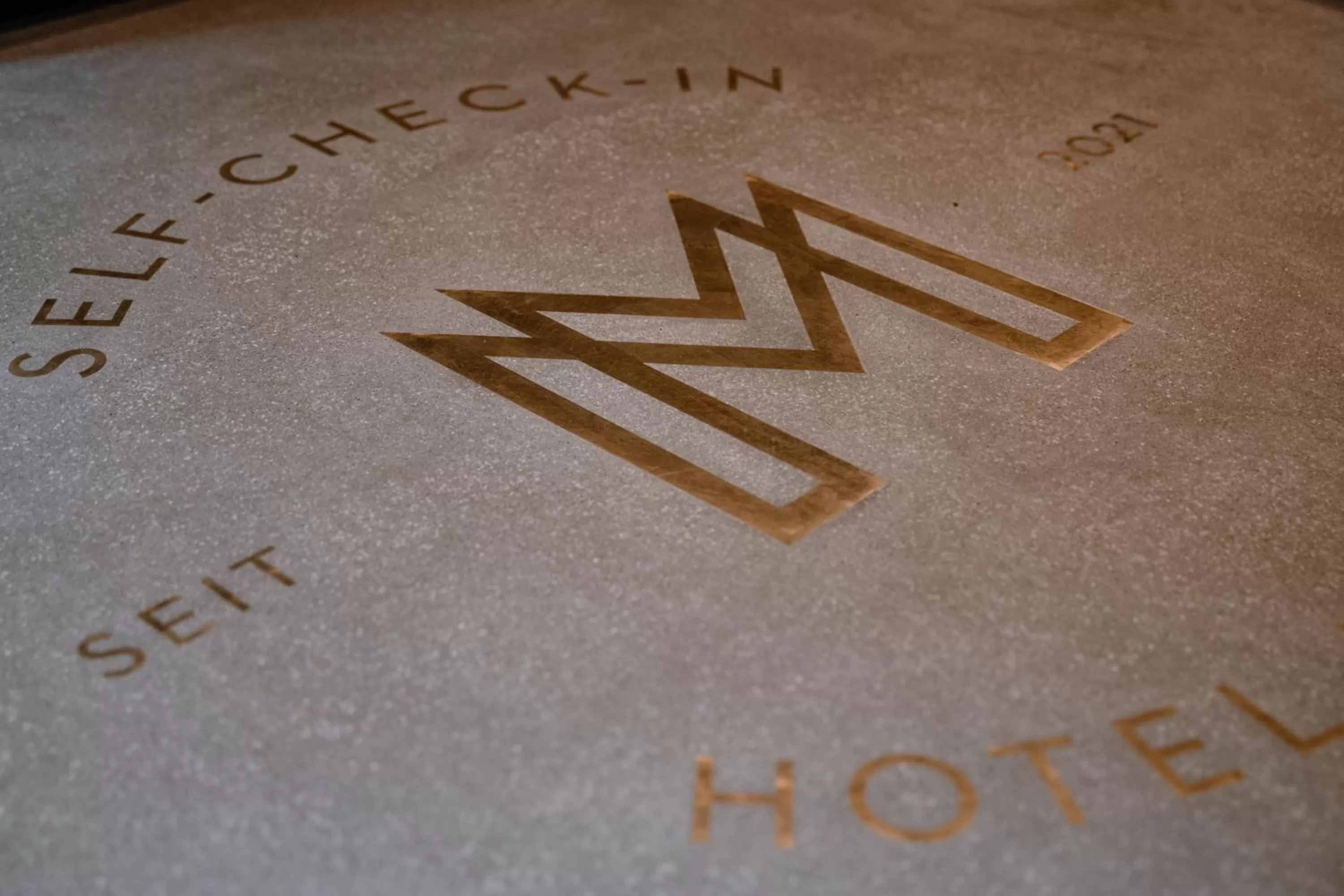 Logo/Certificate/Sign in Hotel Müllers Self-Check-In