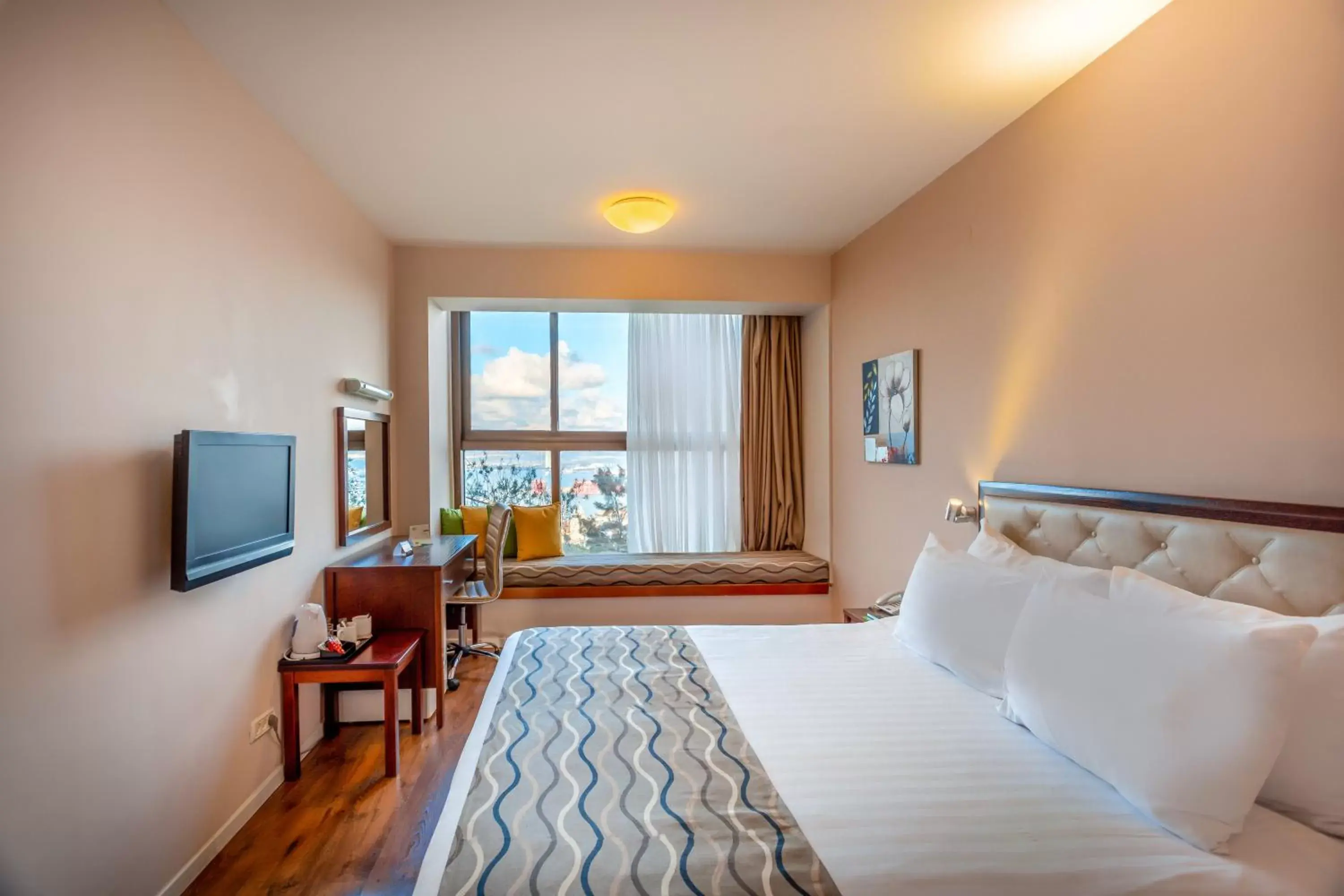 Bed in Haifa Bay View Hotel By AFI Hotels