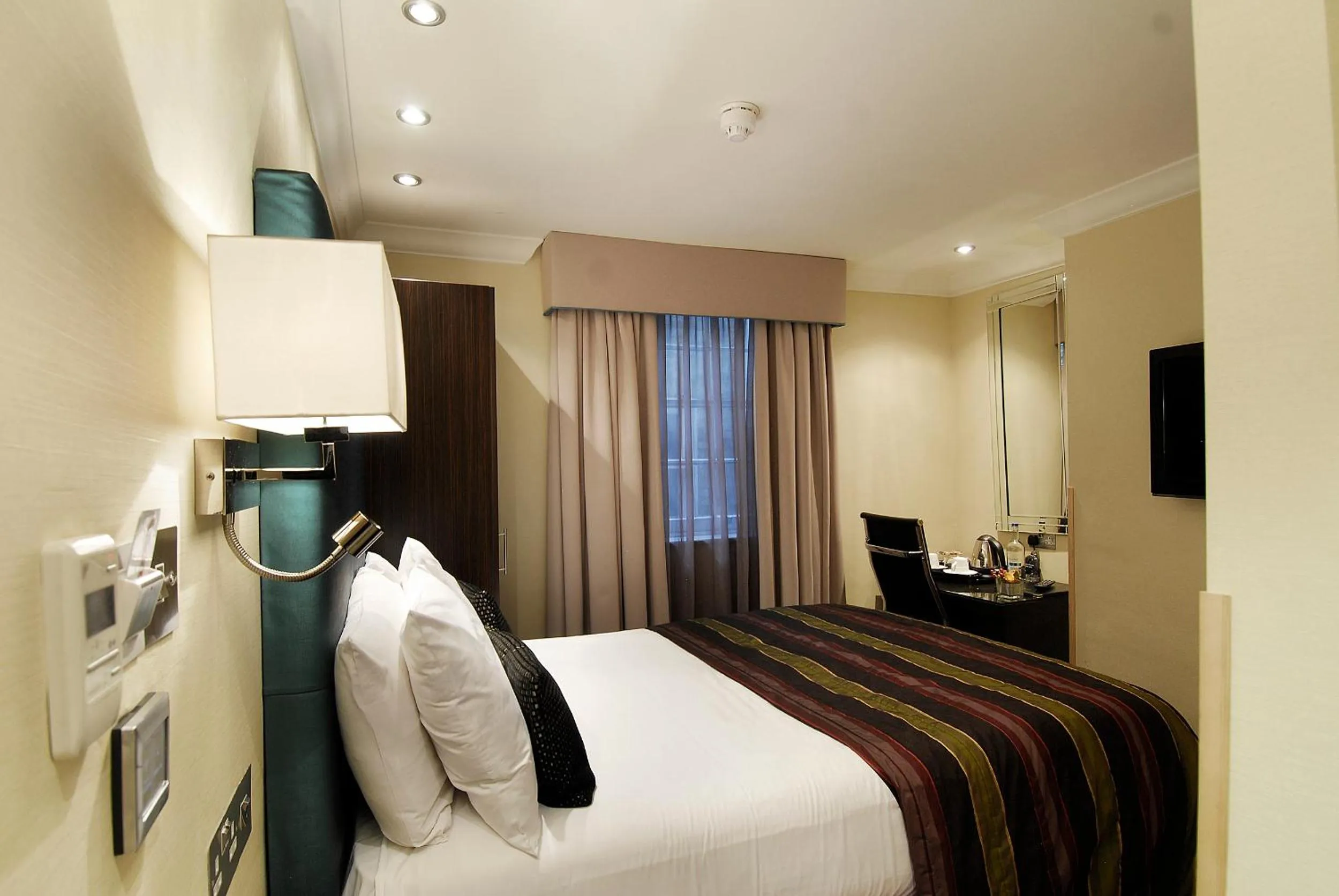 Bed in Astors Belgravia