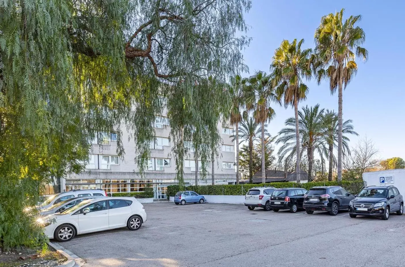 Parking in Hotel Air Penedès