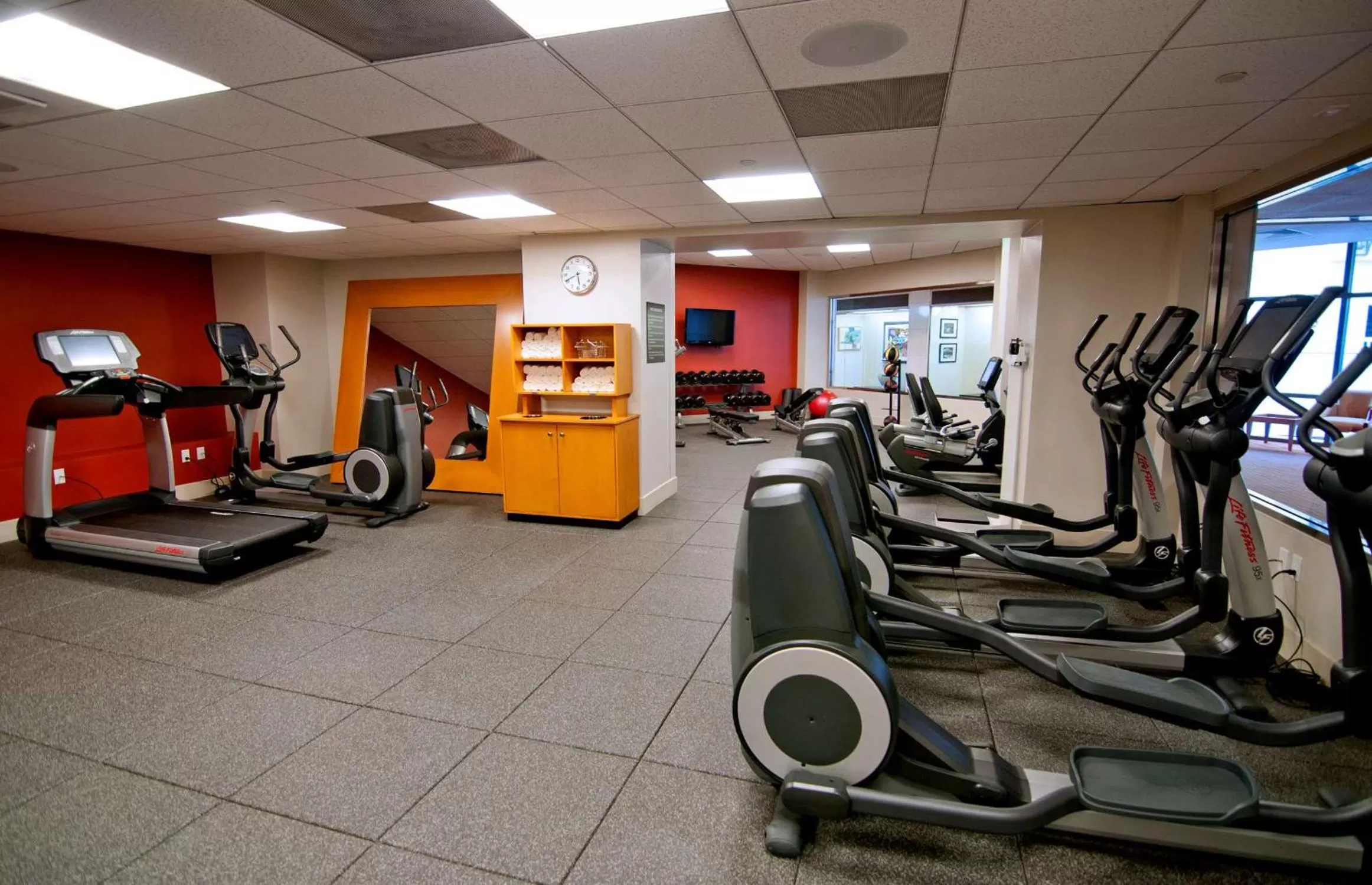 Fitness centre/facilities in Doubletree by Hilton Los Angeles Downtown