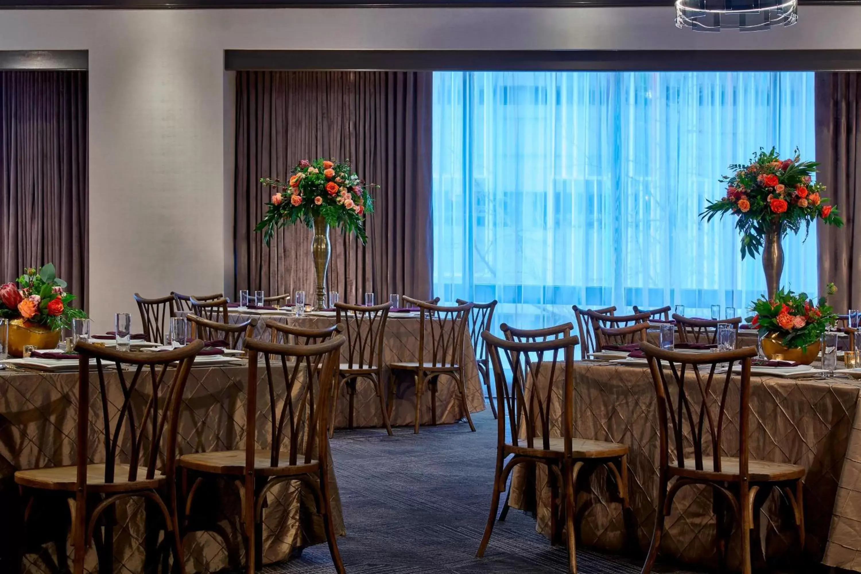 Banquet/Function facilities, Restaurant/Places to Eat in Renaissance Nashville Hotel