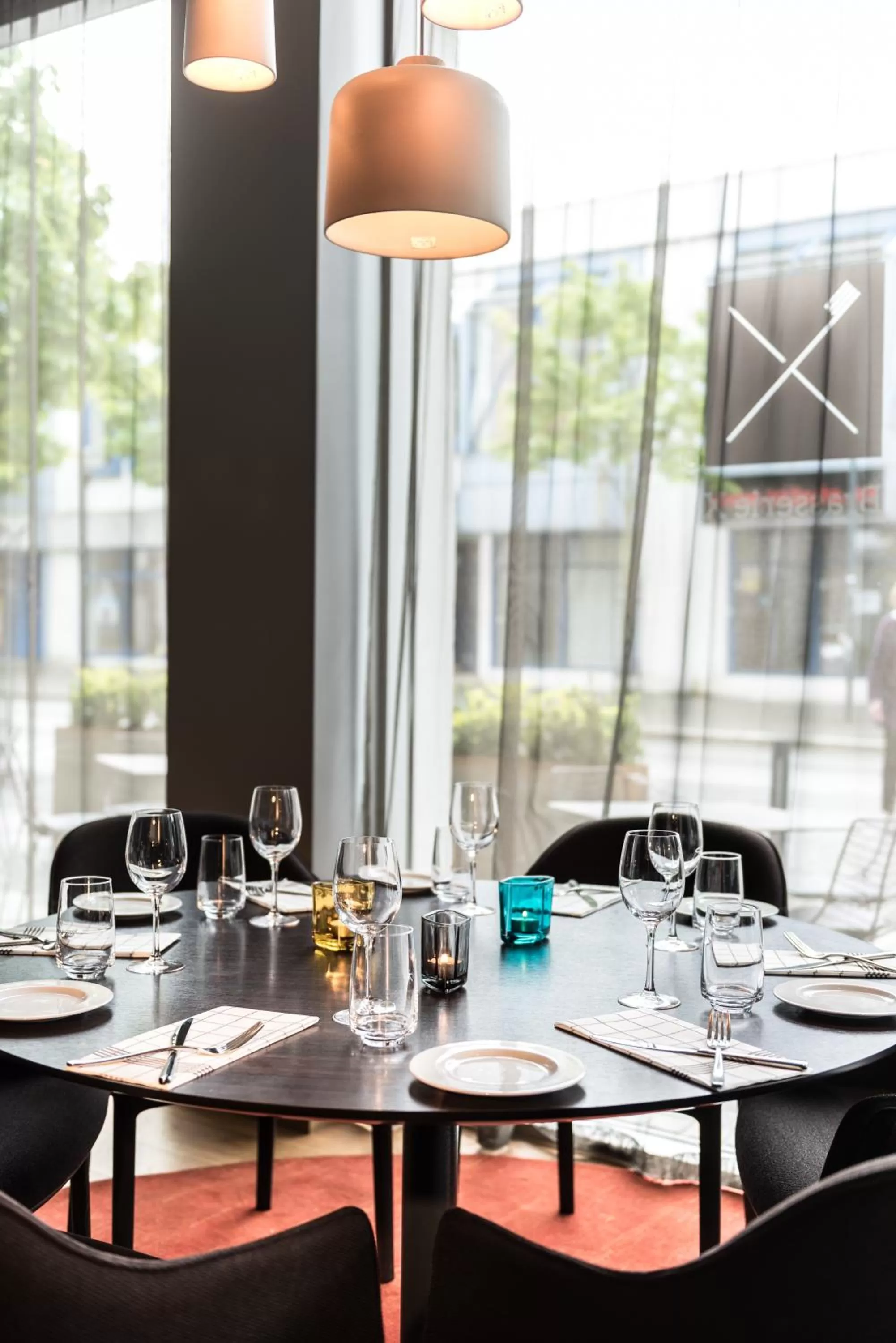 Restaurant/places to eat in Quality Hotel Residence