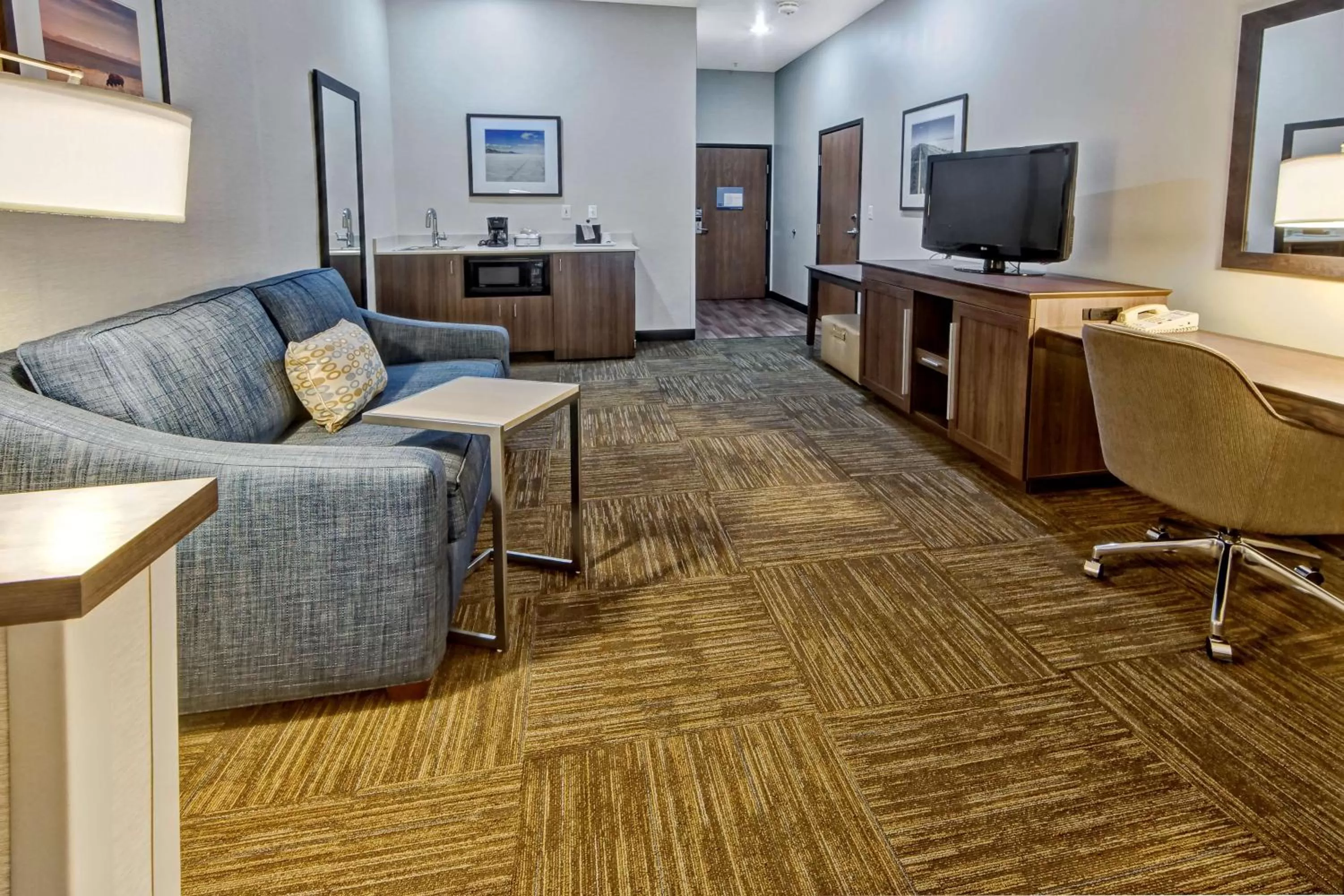 Living room in Hampton Inn Salt Lake City-Layton