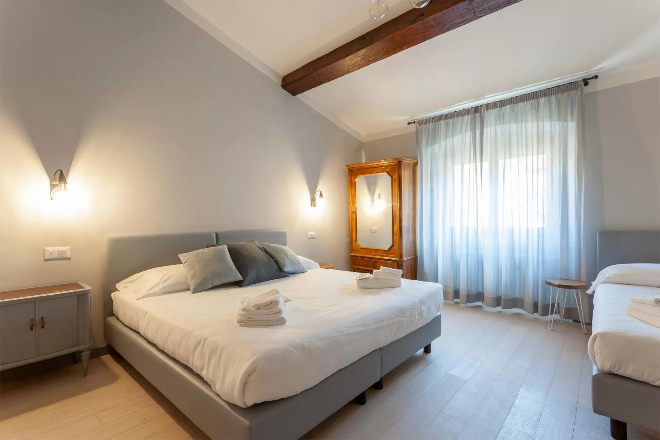 Photo of the whole room, Bed in Santo Spirito Venti