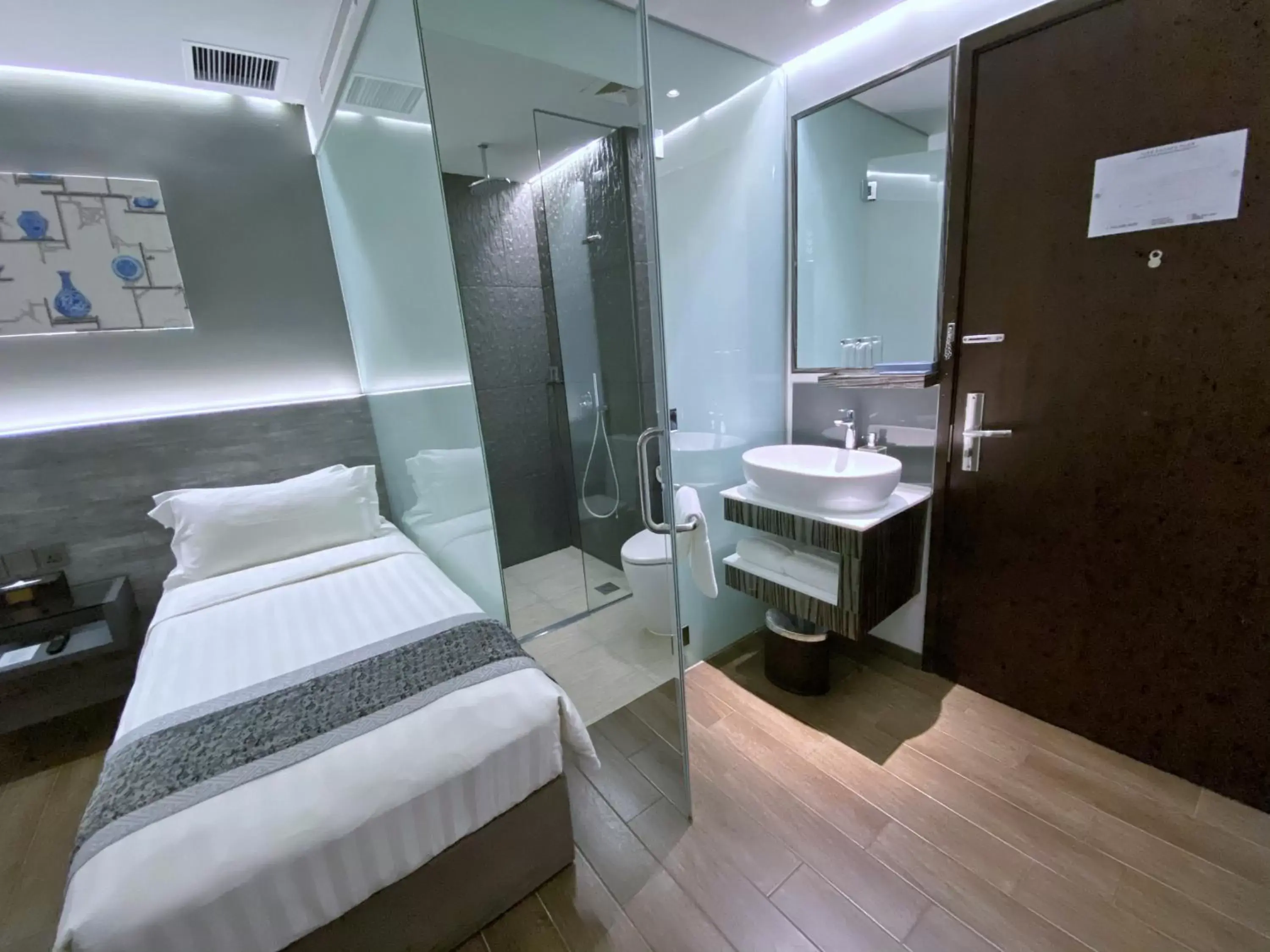 Other, Bathroom in Bliss Hotel Singapore