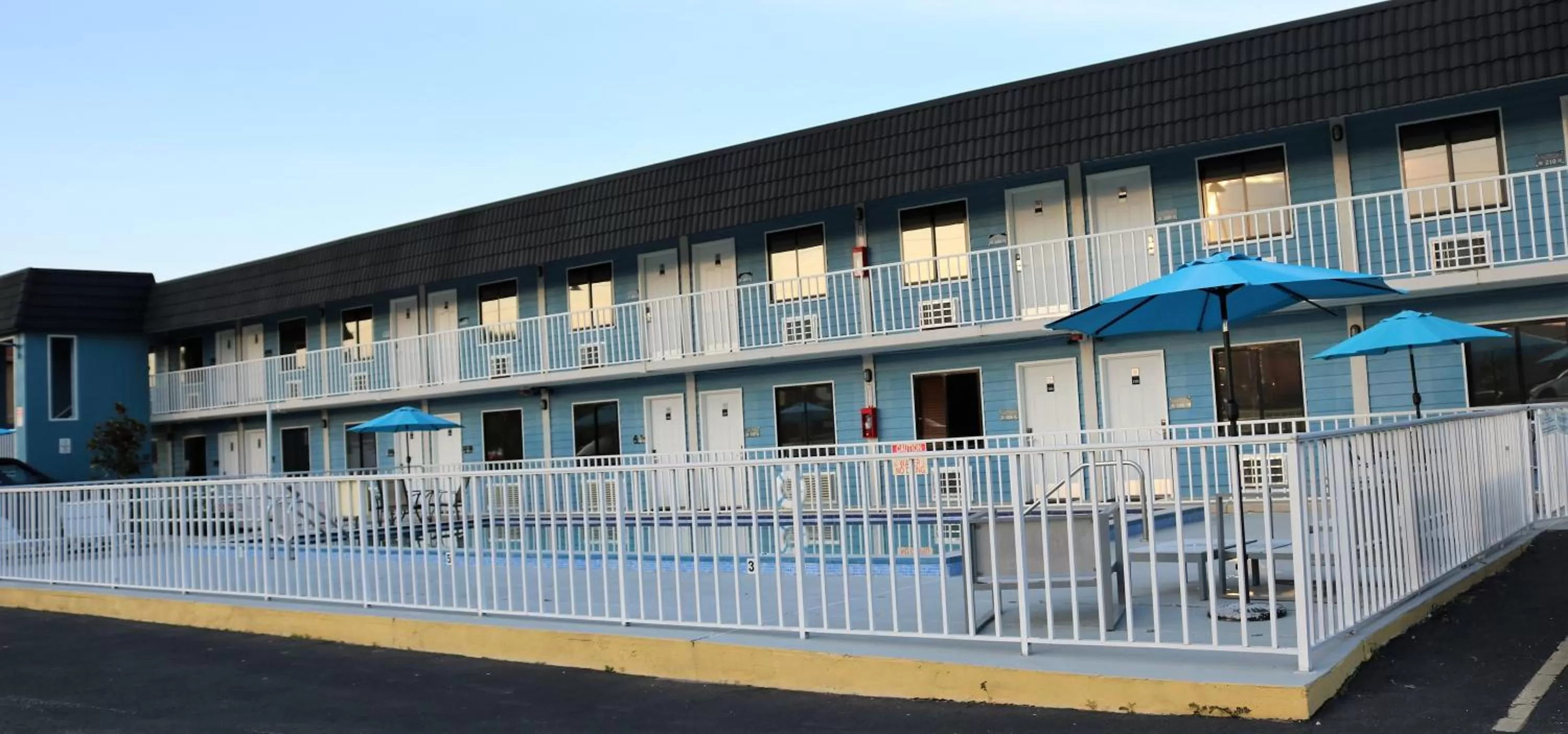 Facade/entrance, Property Building in Monte Carlo Inn- Near Disney