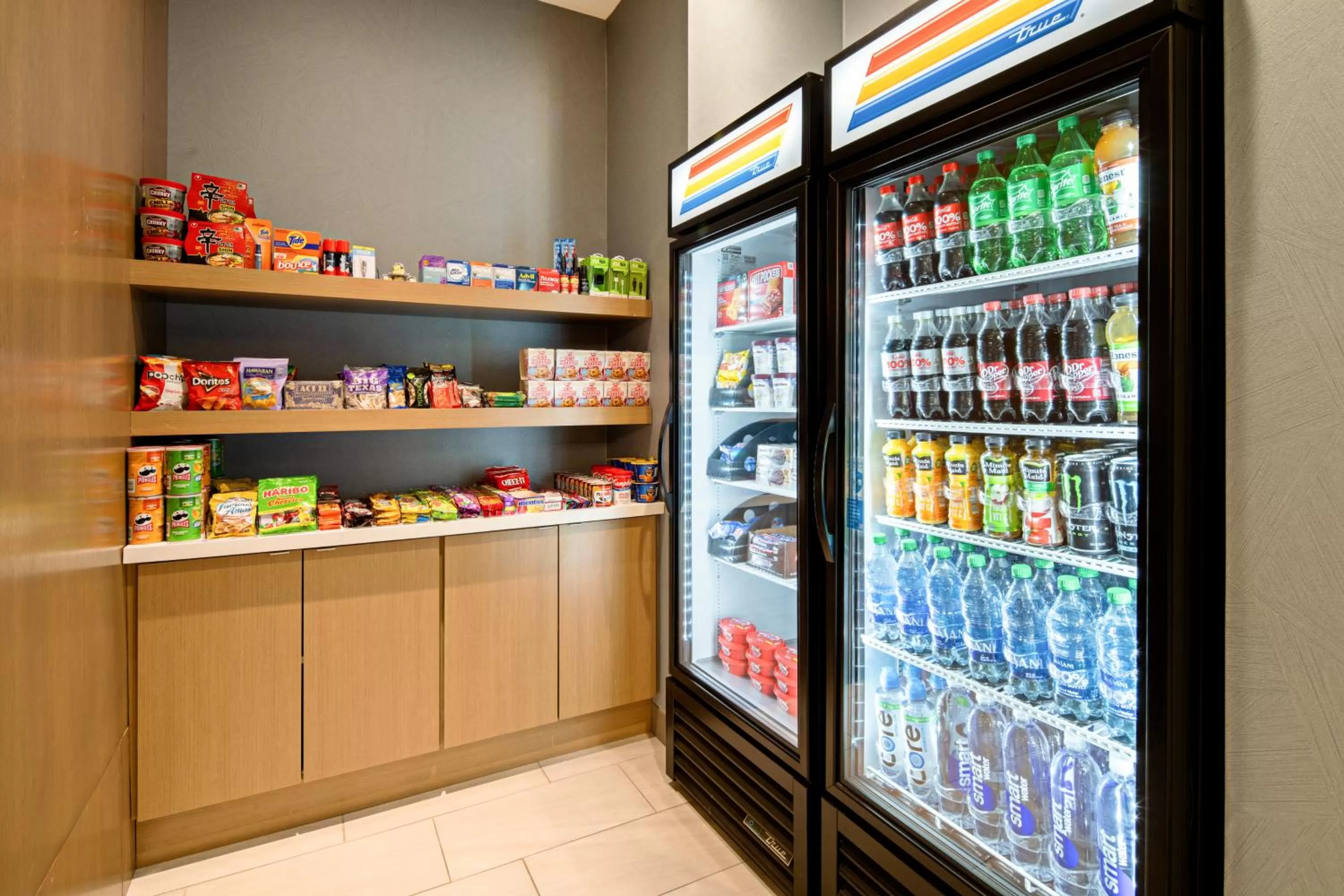 Holiday Inn Express & Suites Palm Desert - Millennium by IHG