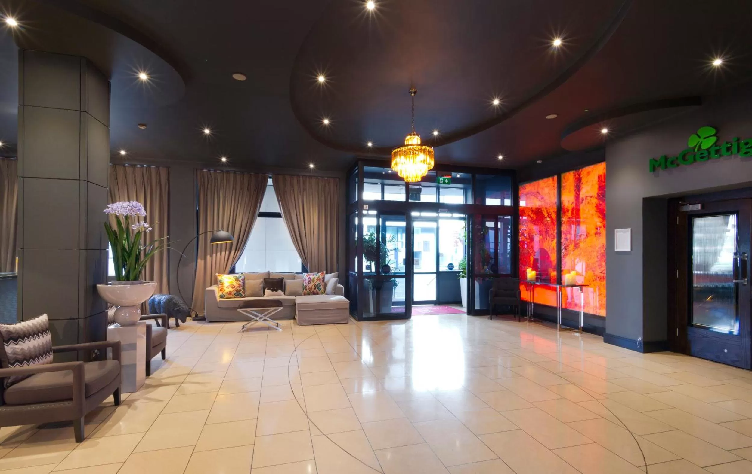 Lobby or reception in Limerick City Hotel