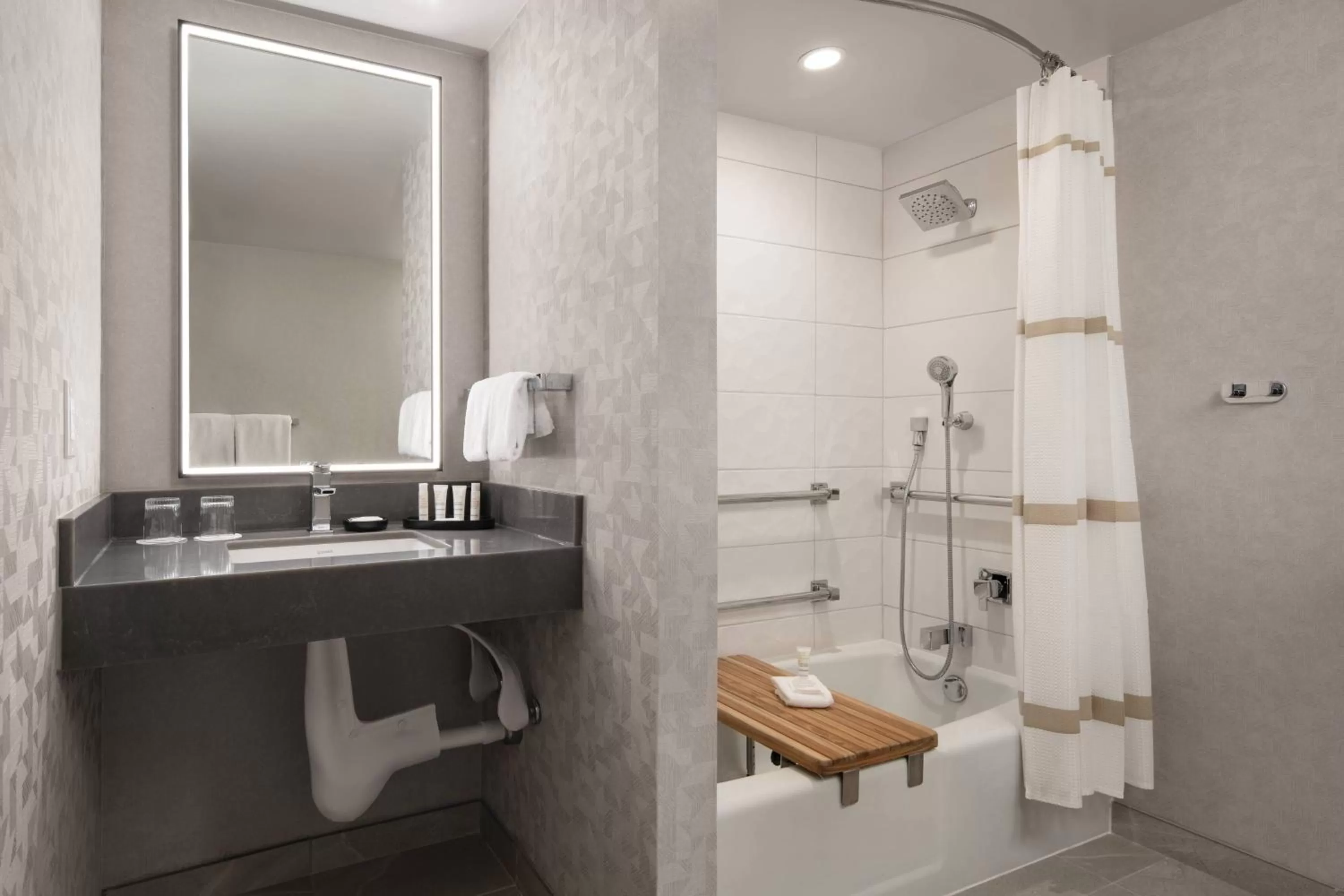 Bathroom in Santa Clara Marriott