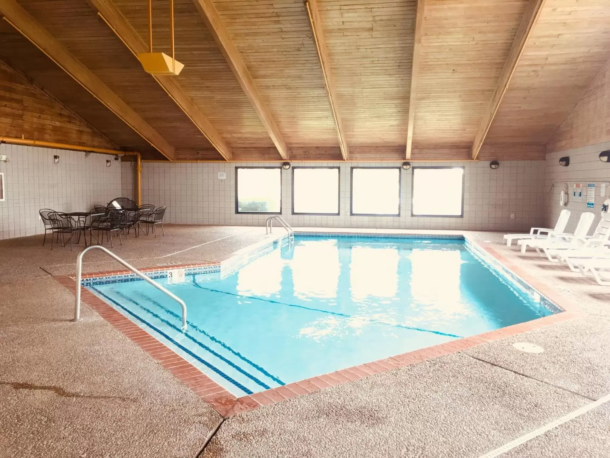 Swimming Pool in Regency Inn and Suites