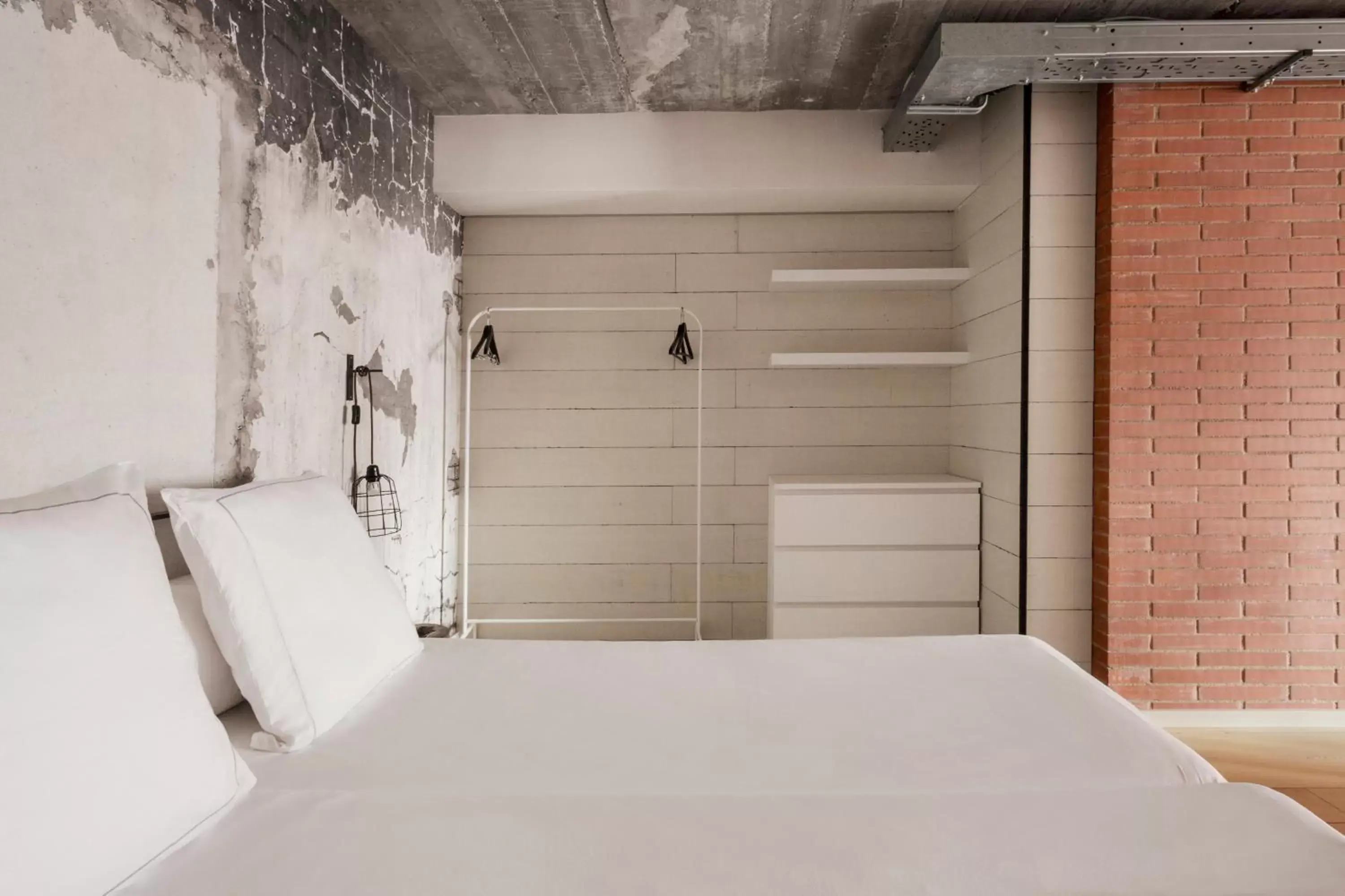 Bedroom, Bed in Barcelona Apartment Republica