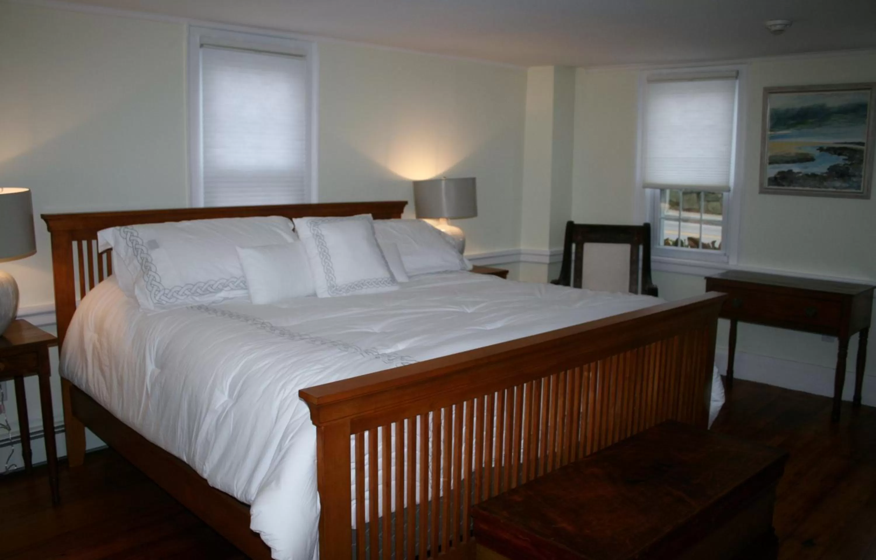 Bedroom, Bed in Shea's Riverside Inn & Motel