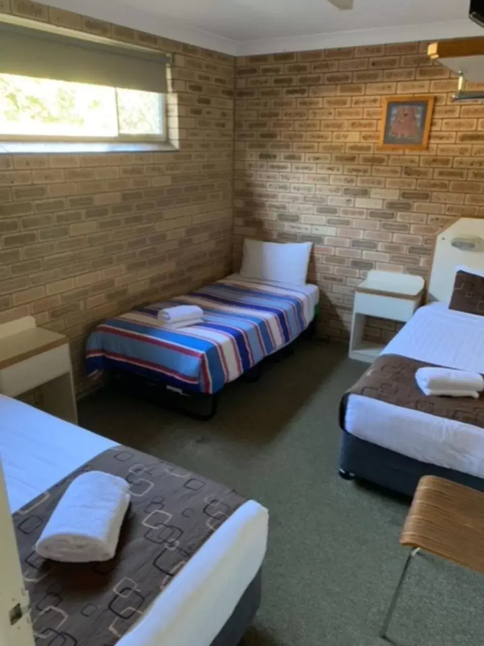 Bedroom, Bed in Garden City Motor Inn Bedroom, Bed in Garden City Motor Inn