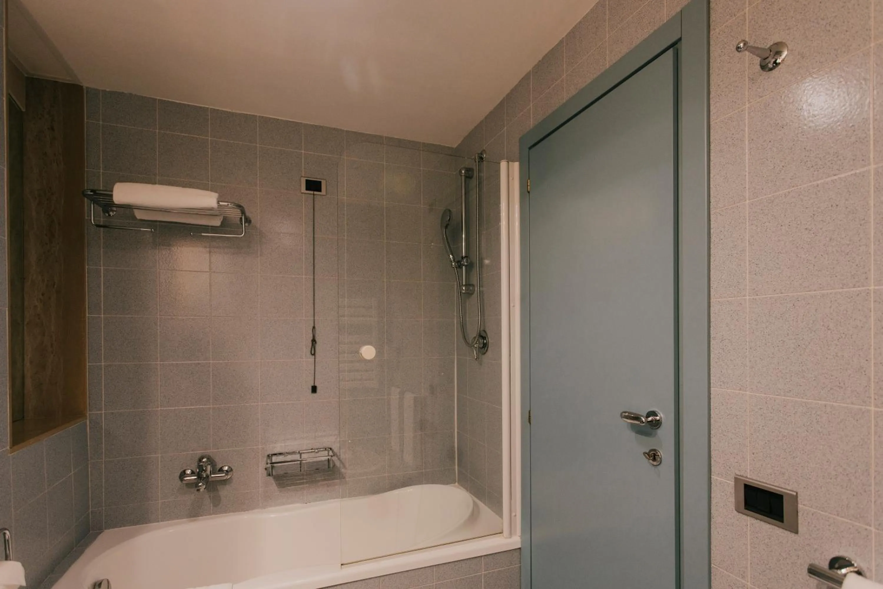 Bathroom in Hotel Del Campo