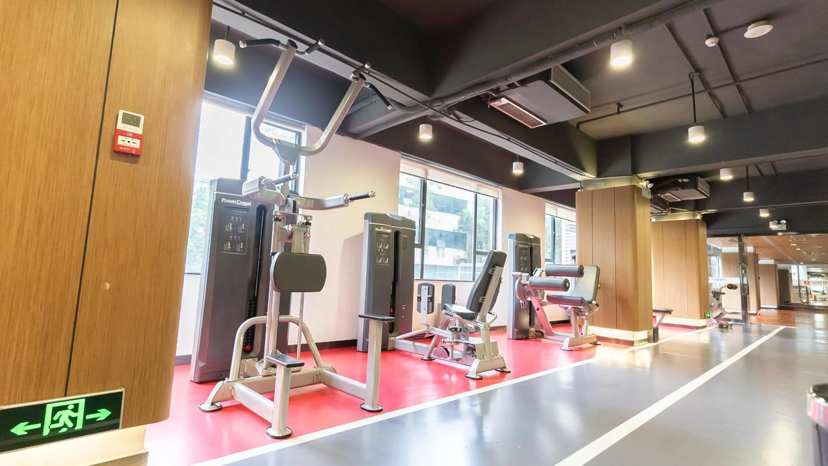 Fitness centre/facilities in Guangzhou Shi Liu Hotel