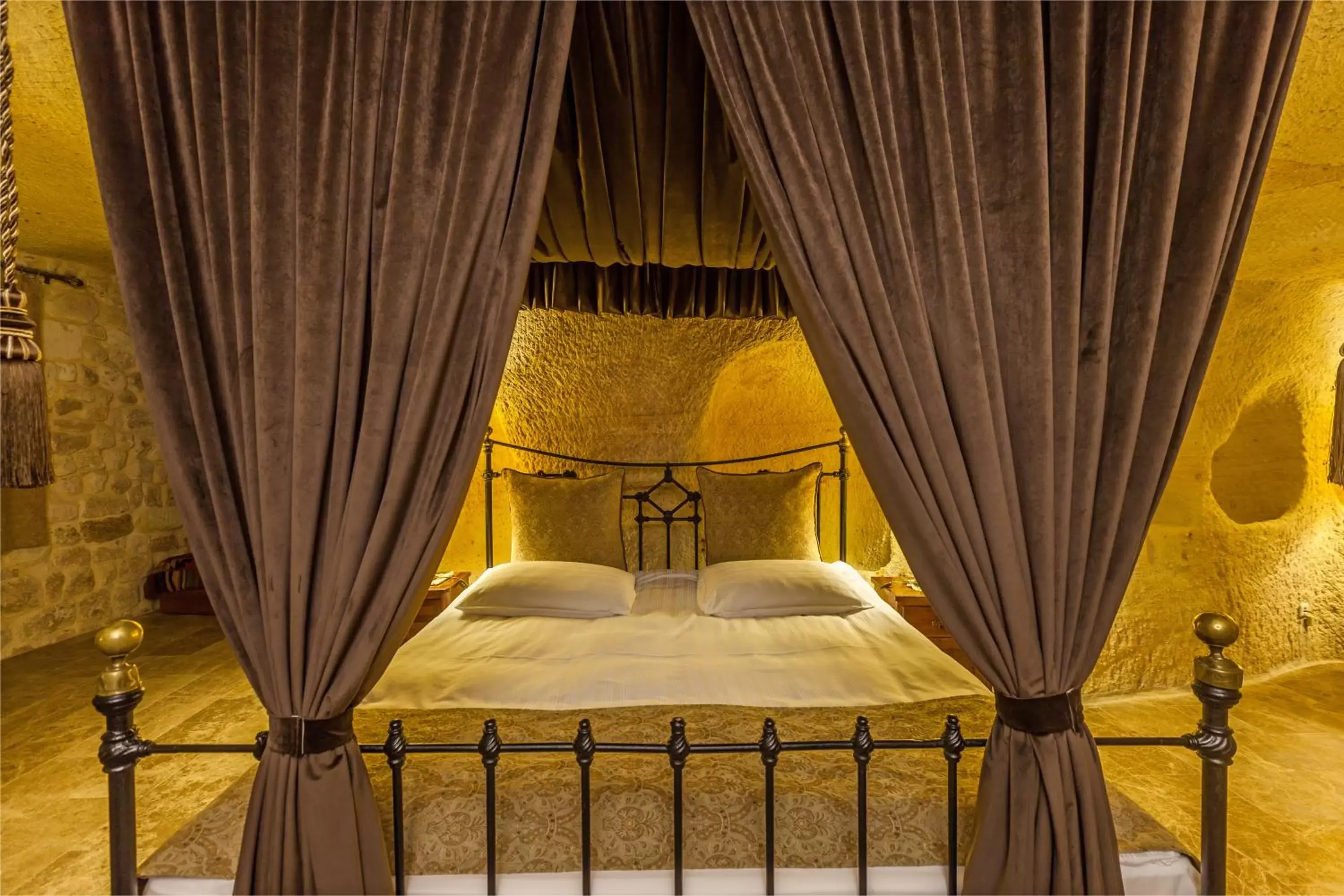 Bed in Yunak Evleri Cappadocia Bed in Yunak Evleri Cappadocia