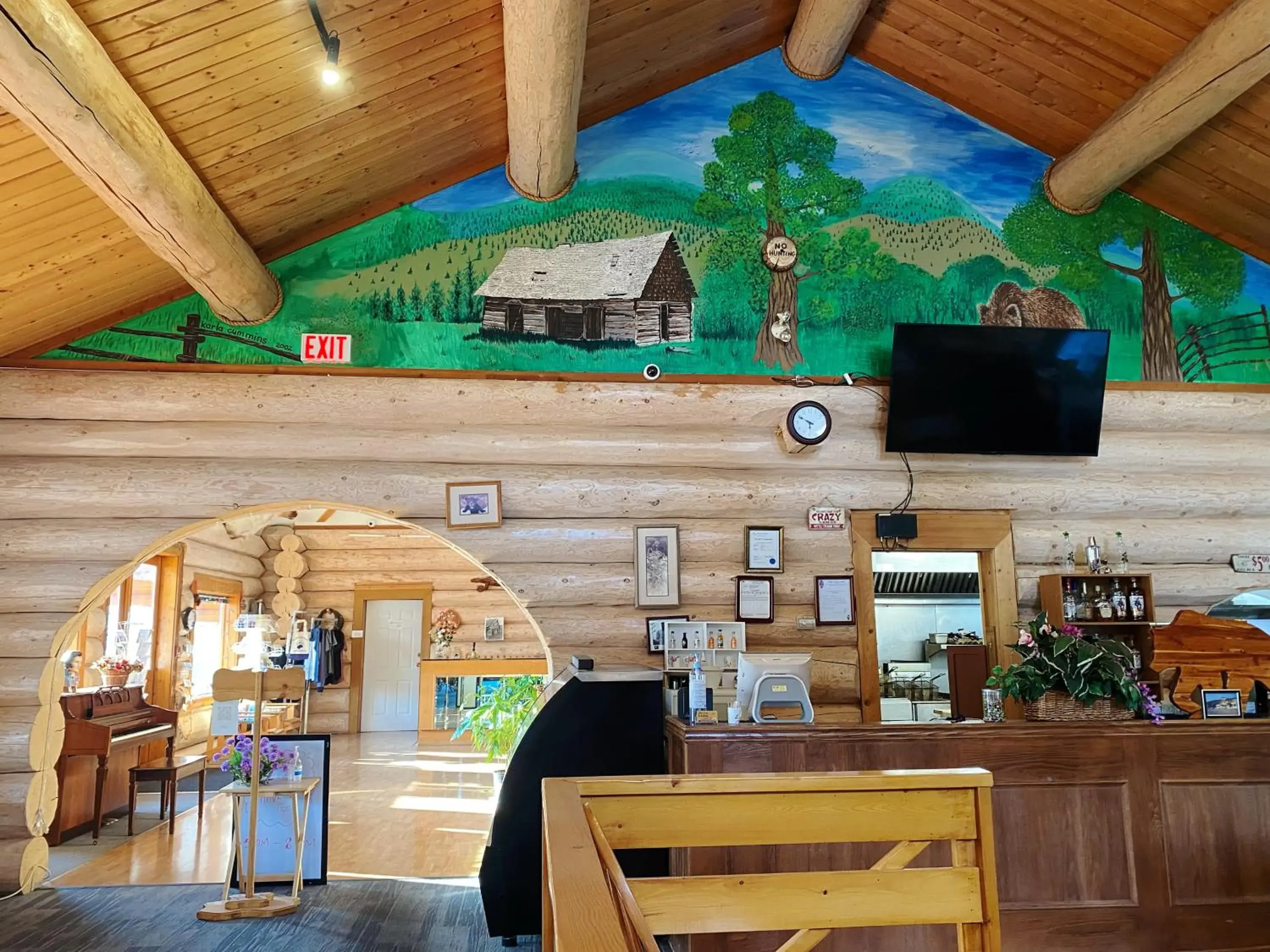 Restaurant/places to eat in Bear's Claw Lodge