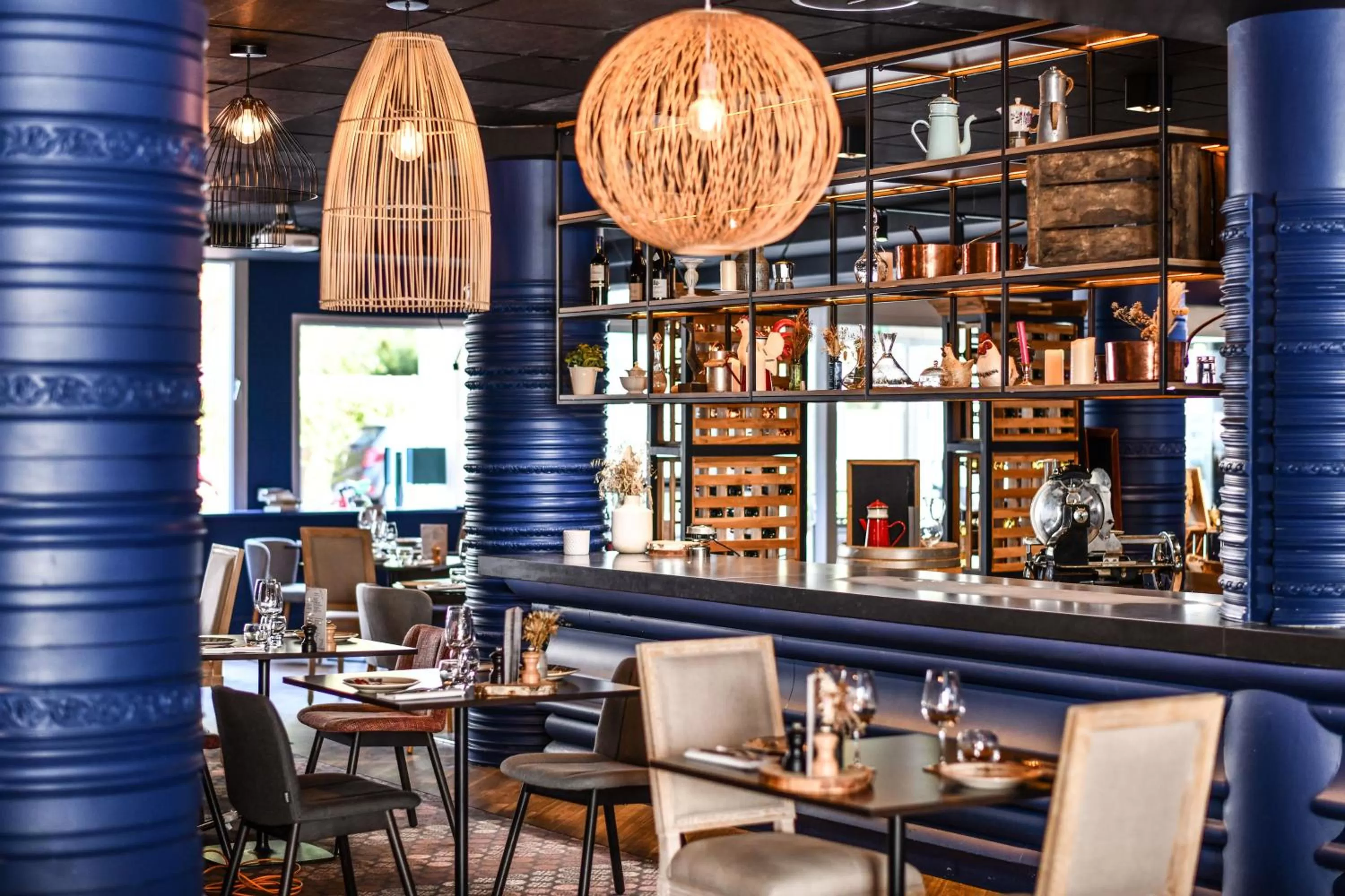 Restaurant/Places to Eat in Mercure Château de Fontainebleau