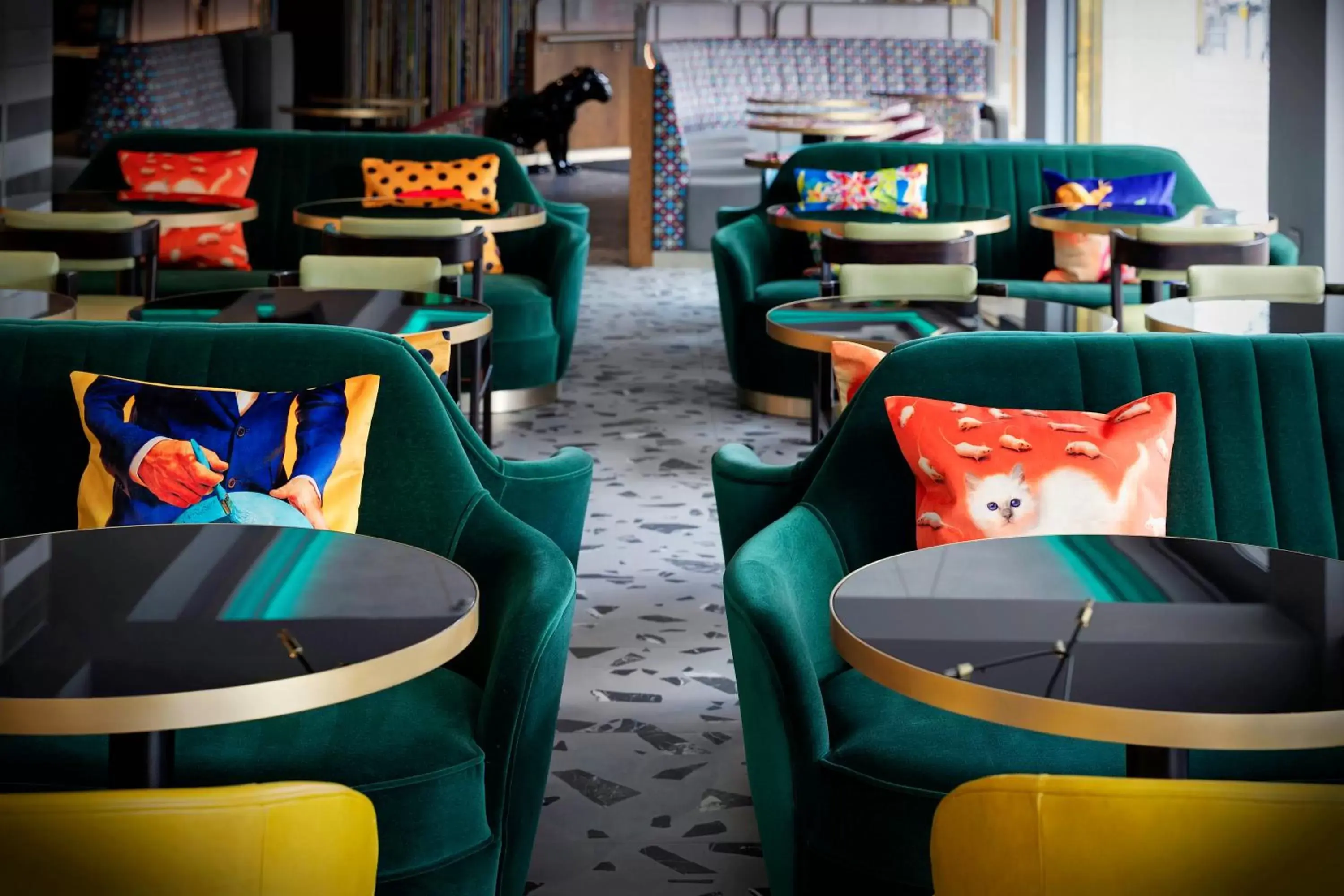 Lounge or bar in NYX Hotel London Holborn by Leonardo Hotels