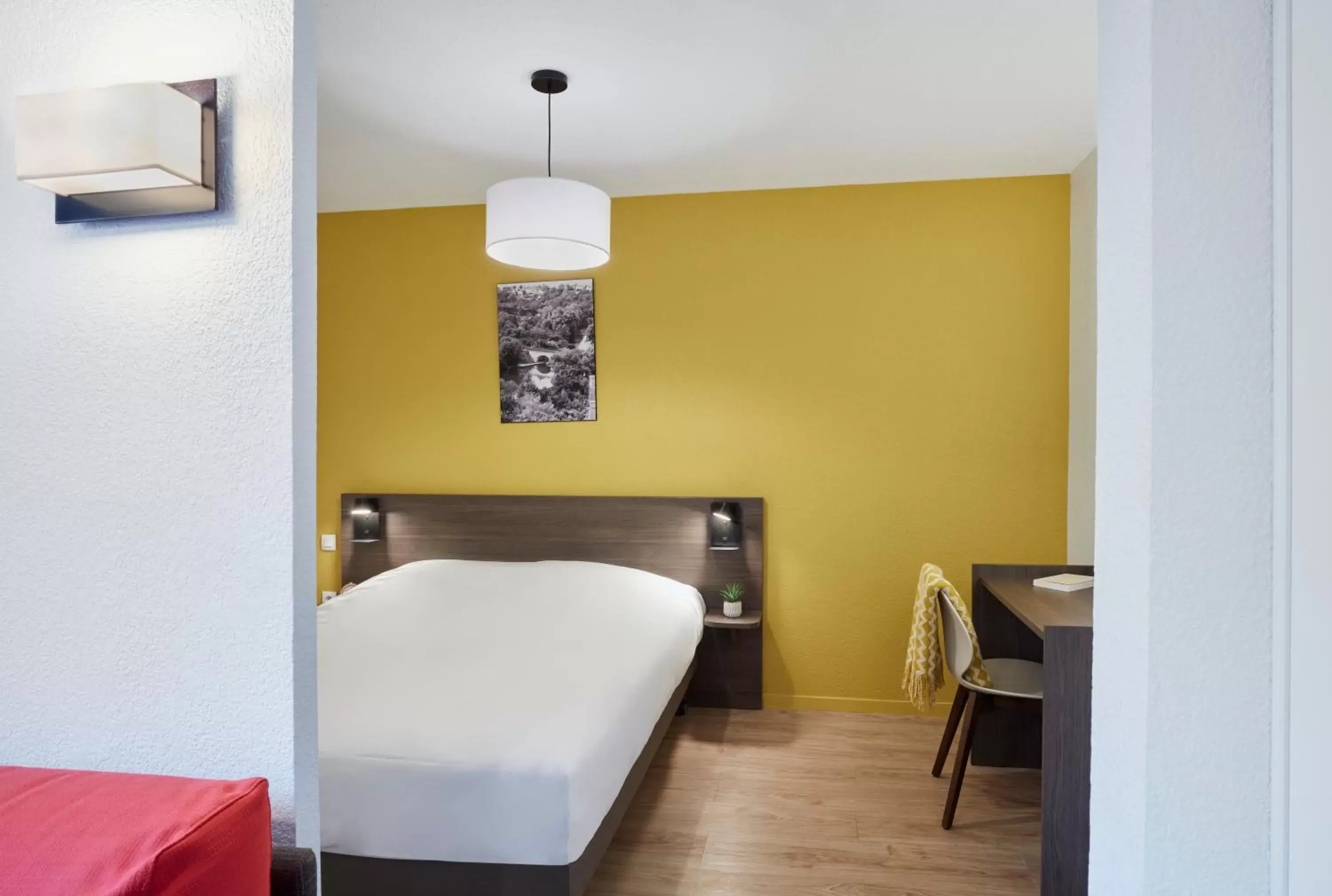 Bedroom, Bed in Aparthotel Adagio Access Poitiers