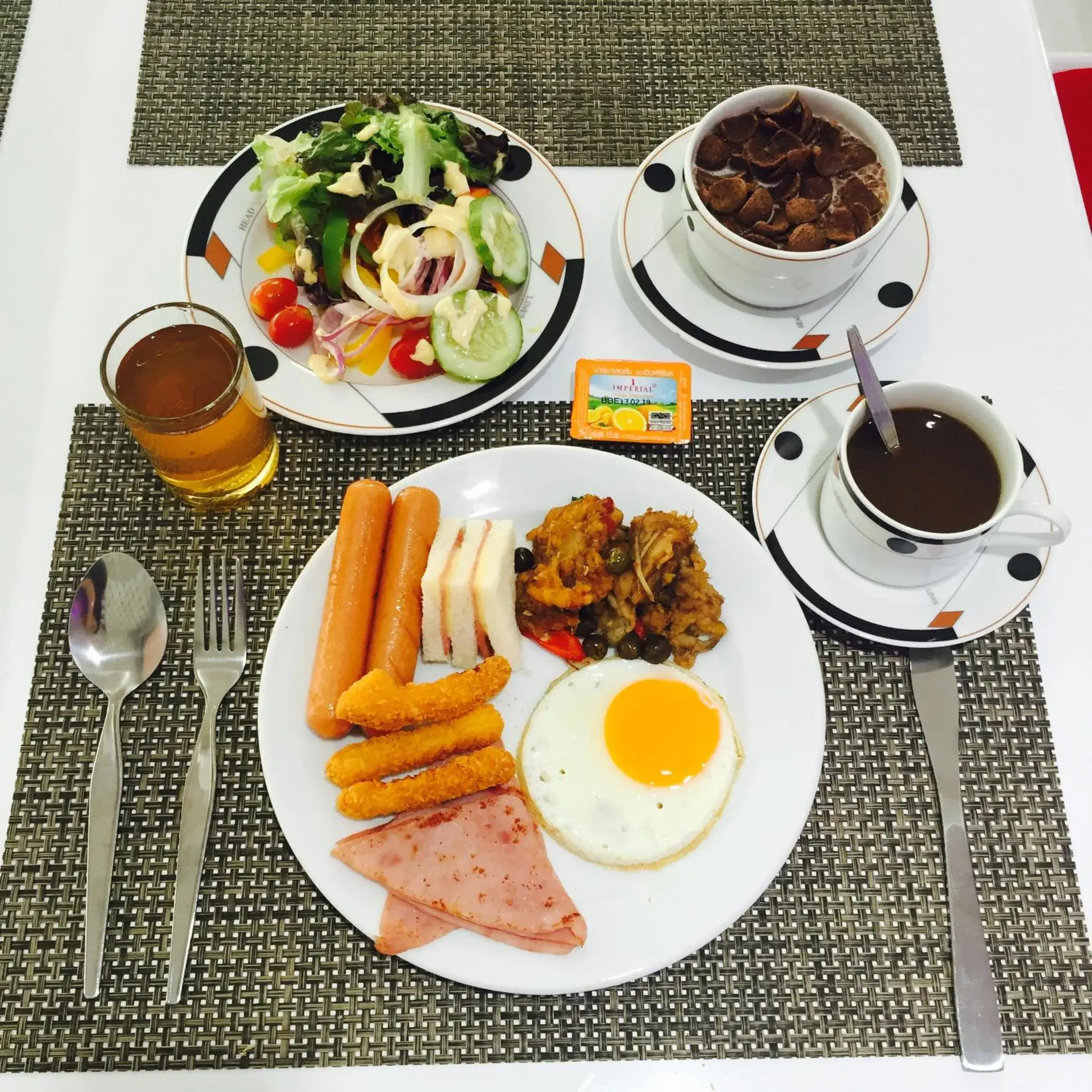 Food and drinks in Top High Airport Link Hotel, Bangkok