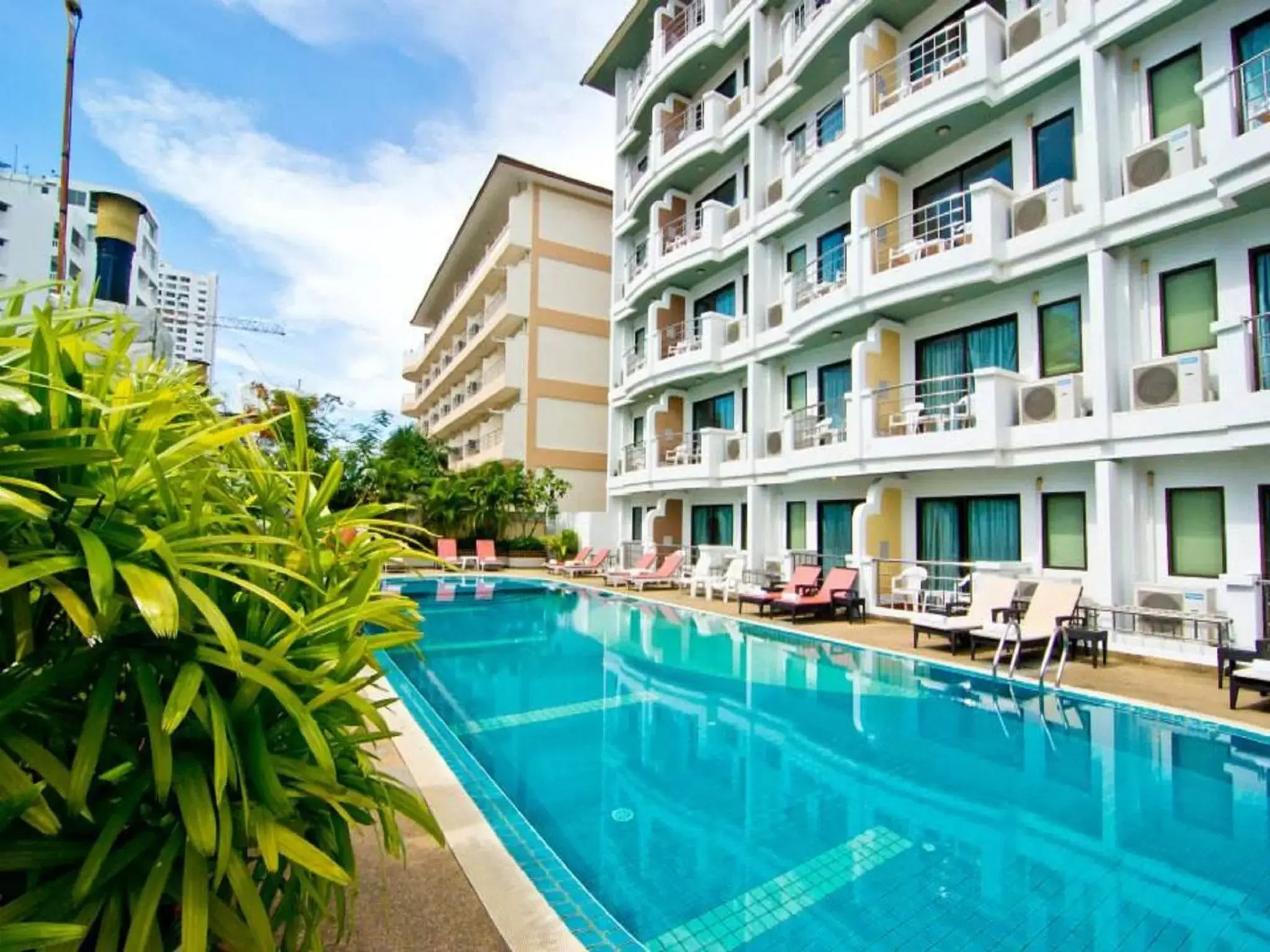 Swimming Pool in Best Beach Villa