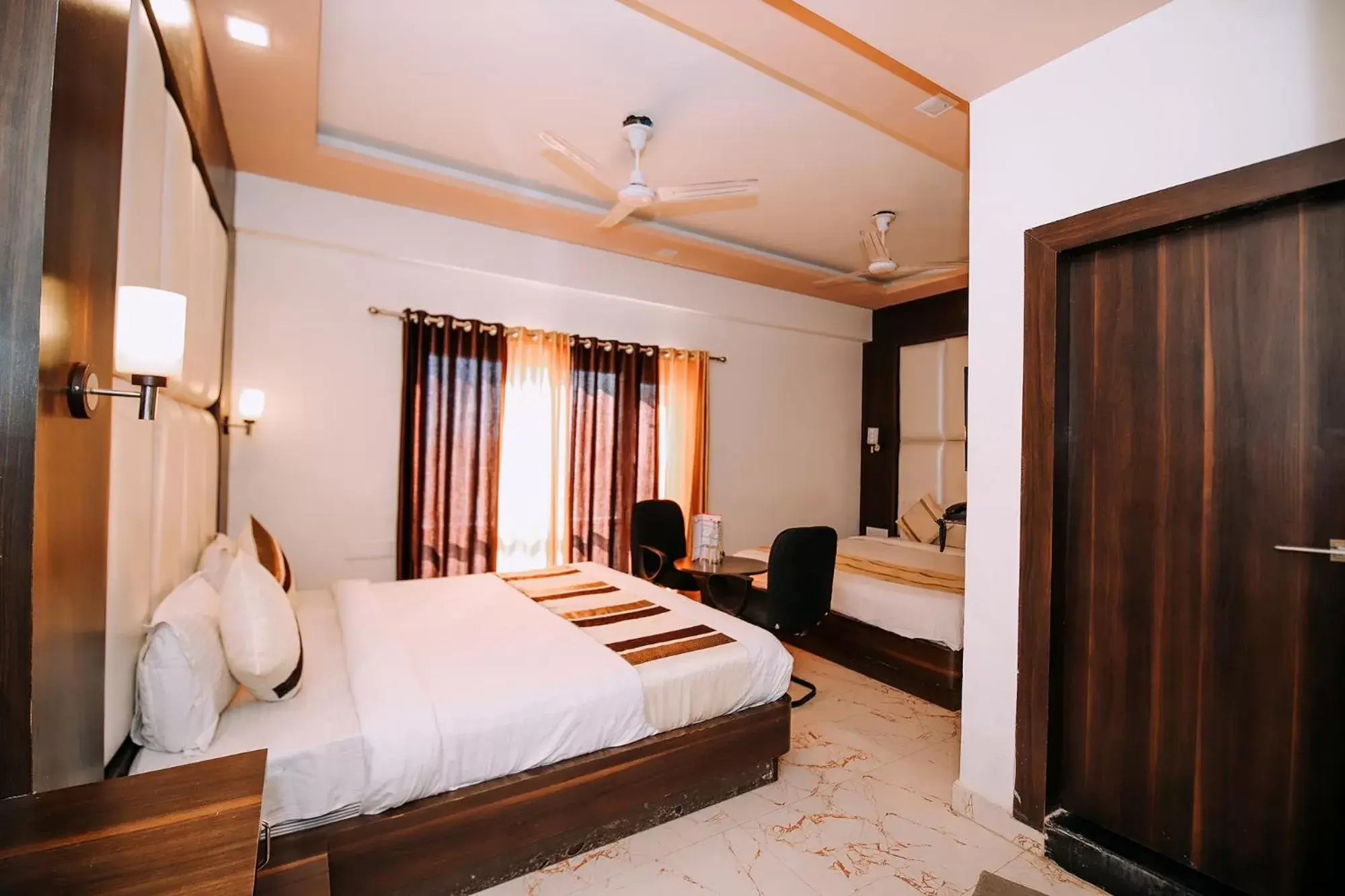 Bedroom, Bed in FabHotel Prime The Royal Galaxy Bedroom, Bed in FabHotel Prime The Royal Galaxy