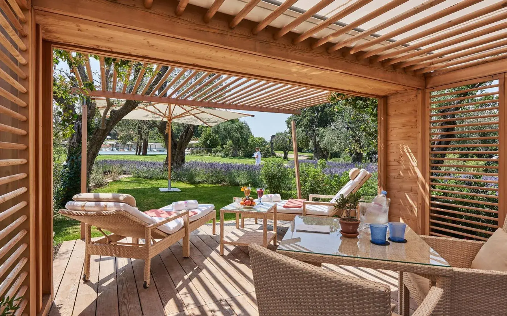 Garden, Restaurant/Places to Eat in Château Saint-Martin & Spa - an Oetker Collection Hotel