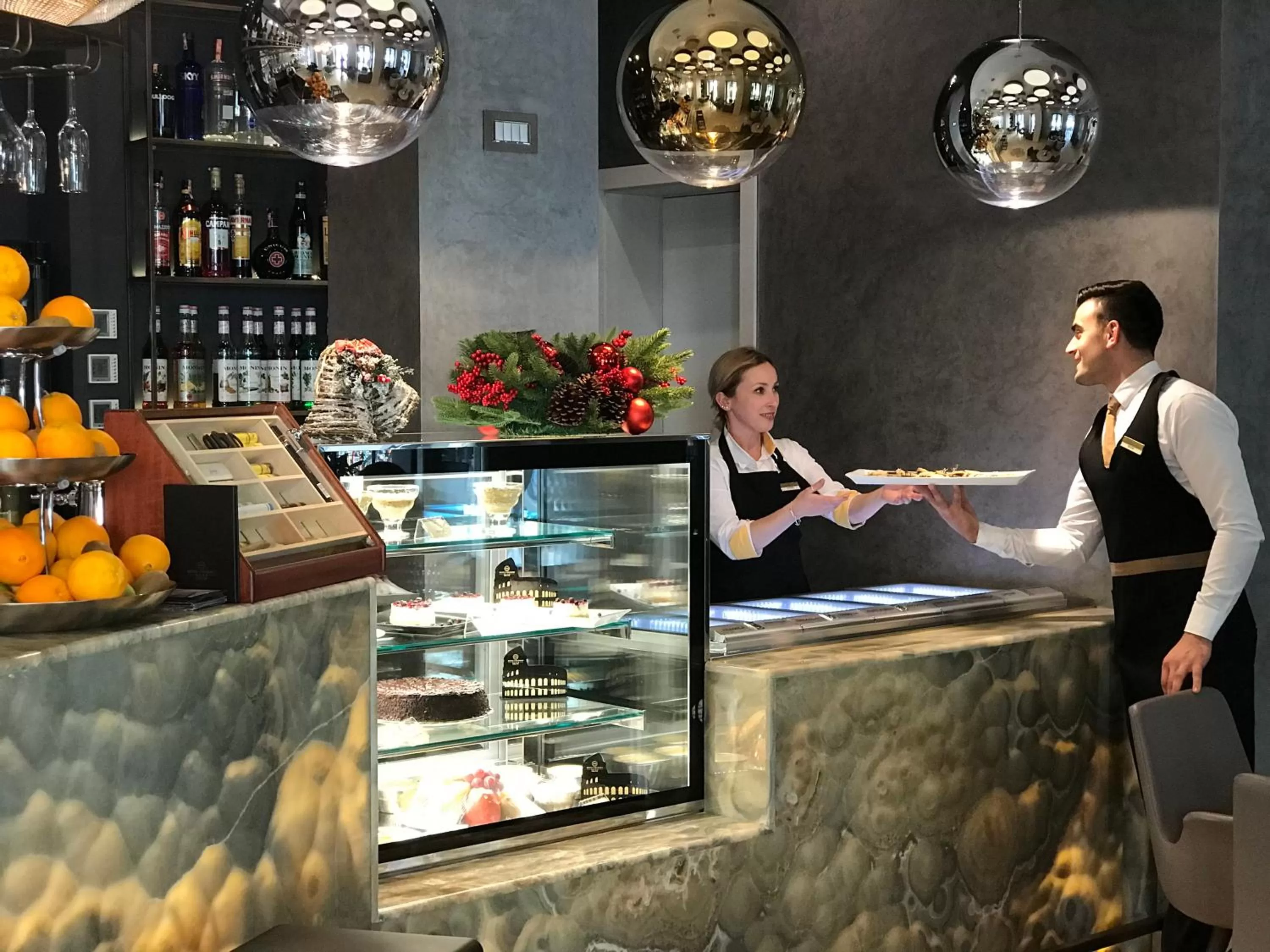 Lounge or bar in Hotel Colosseo Tirana