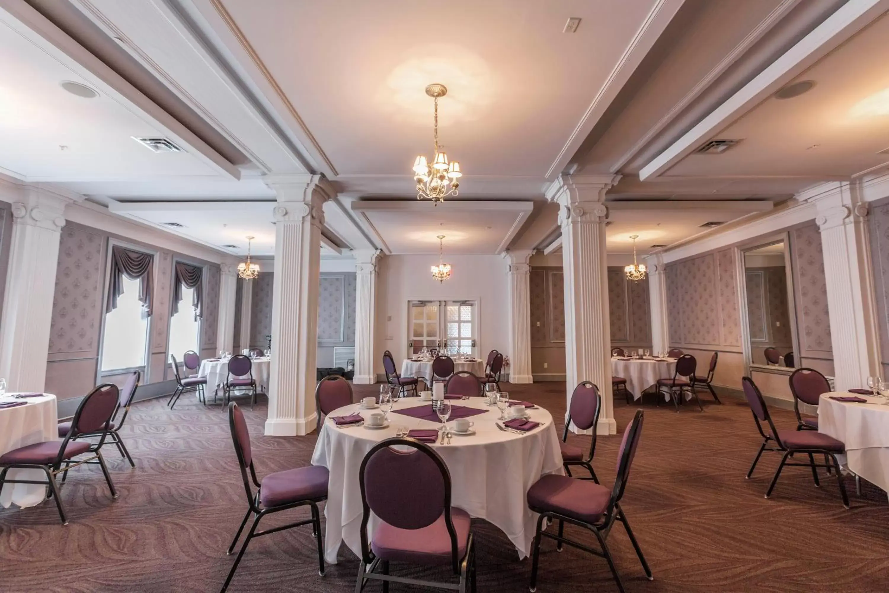 Banquet/Function facilities, Restaurant/Places to Eat in The Gould Hotel