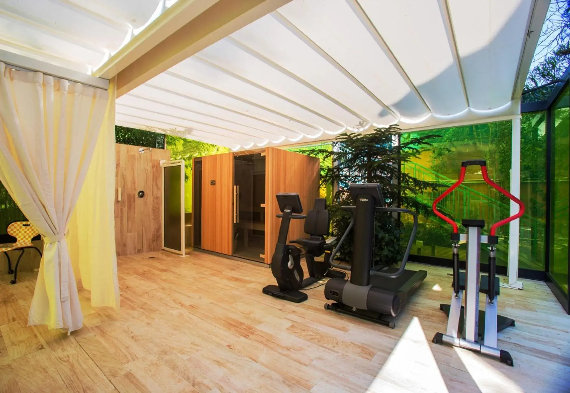 Sauna, Fitness Center/Facilities in Grand Hotel Panoramic