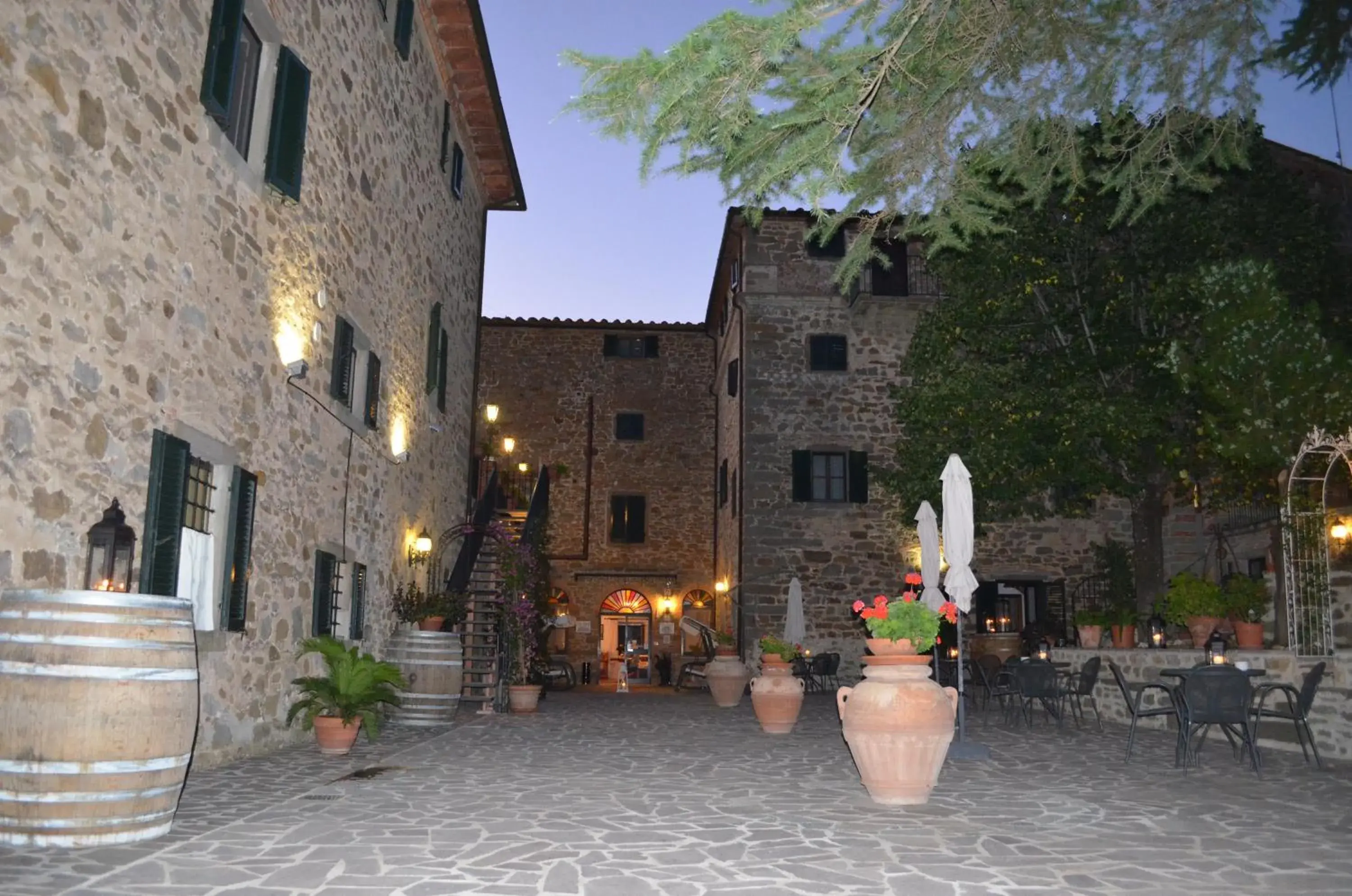 Facade/entrance, Property Building in Villa Schiatti