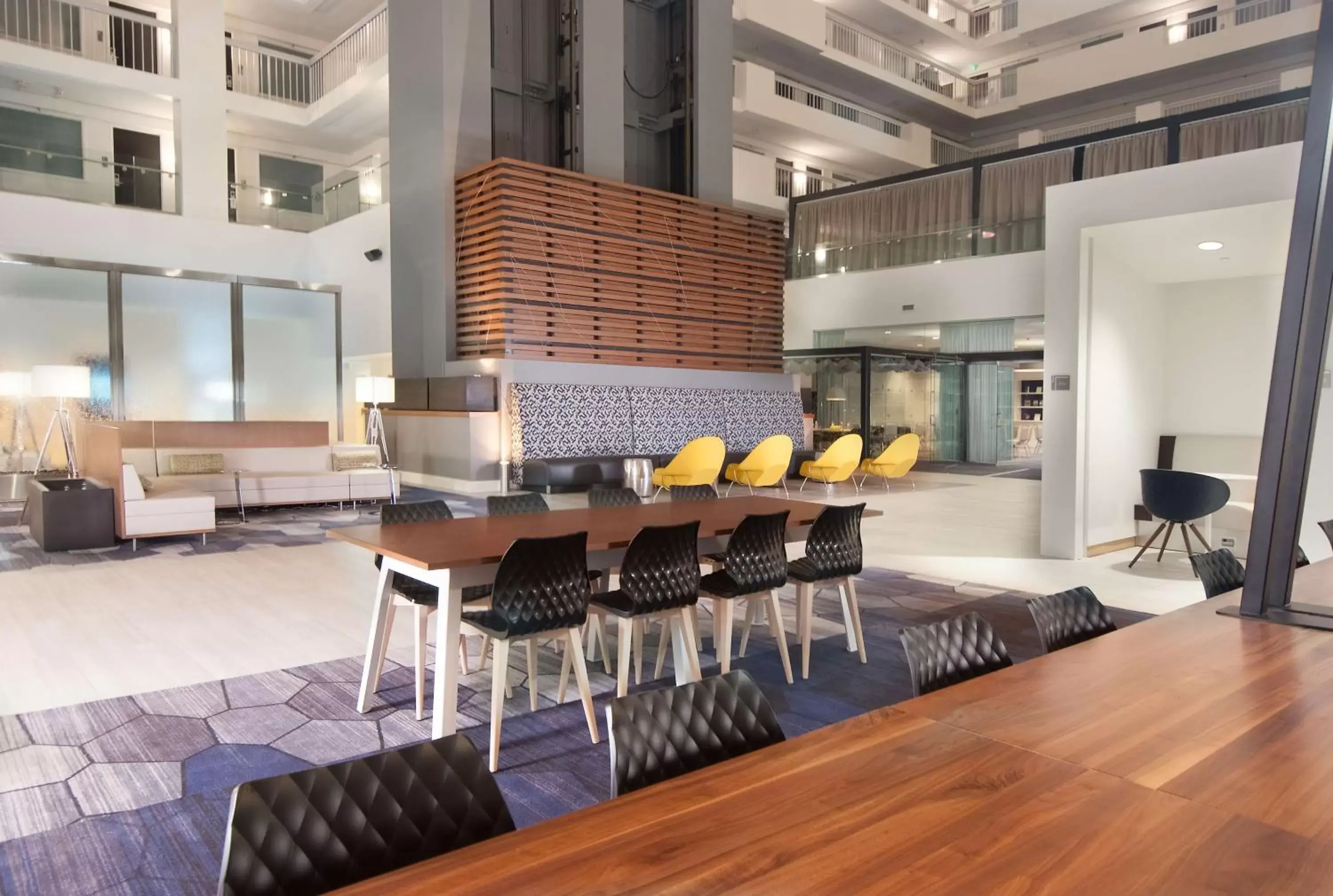 Lobby or reception in Embassy Suites by Hilton Raleigh Crabtree