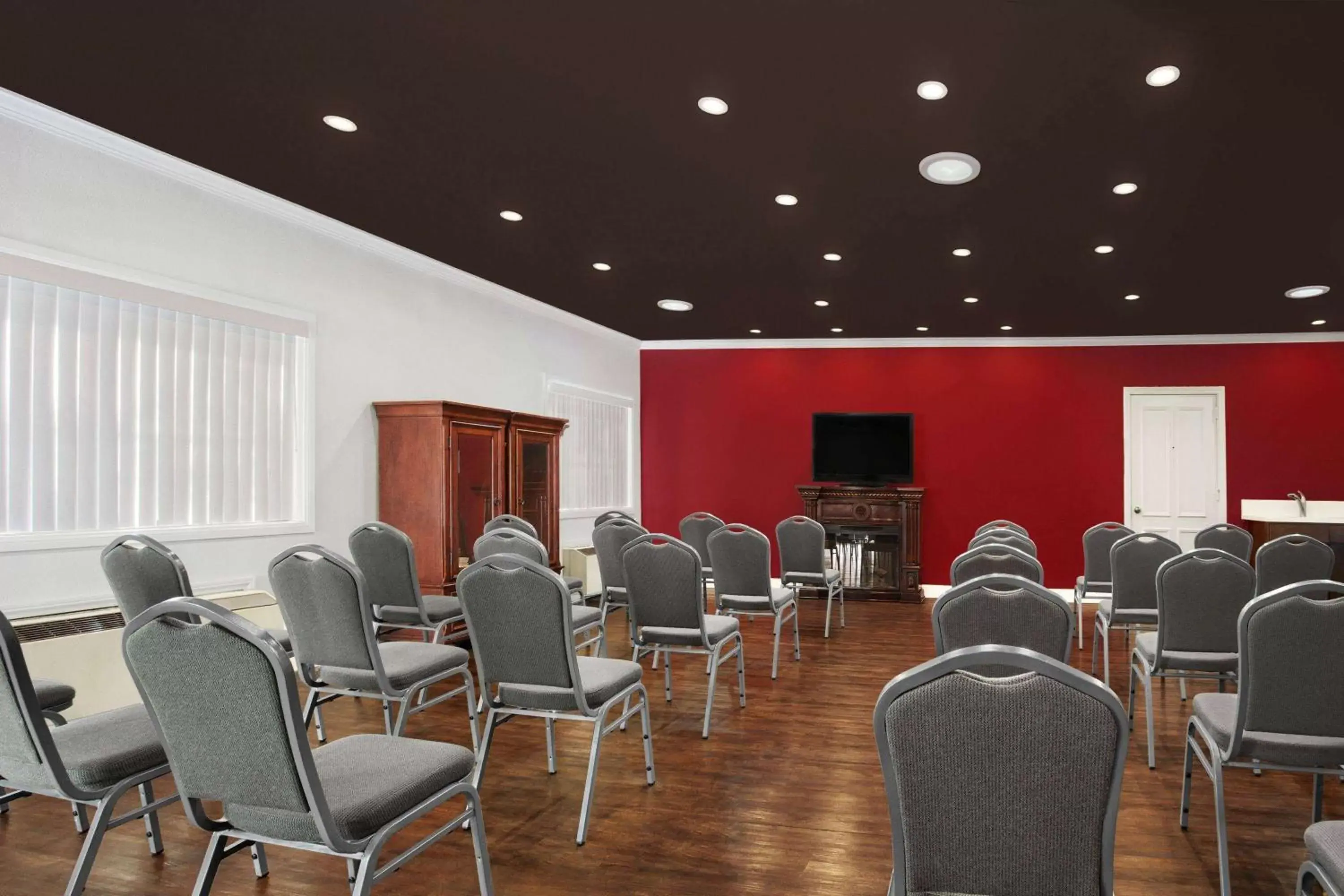 Meeting/conference room in Ramada by Wyndham Torrance