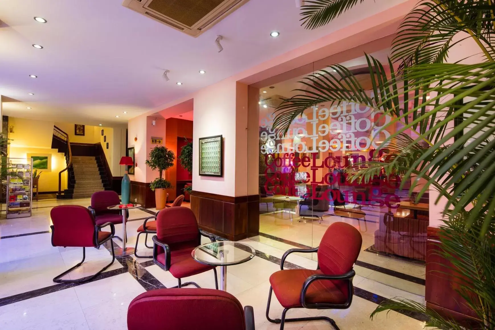 Lounge or bar, Lobby/Reception in Sai Gon Quang Binh Hotel