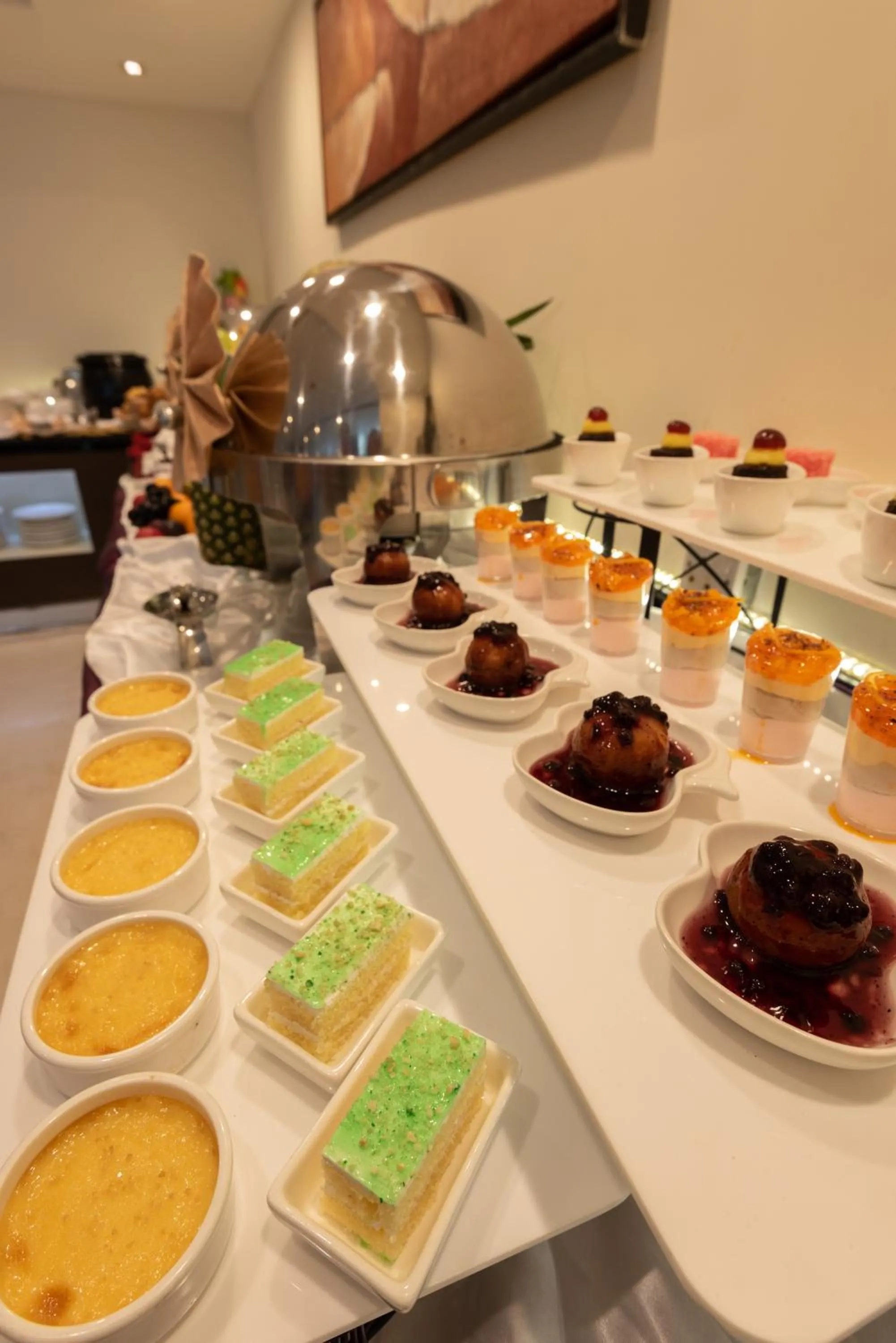 Food and drinks in Landmark Premier Hotel