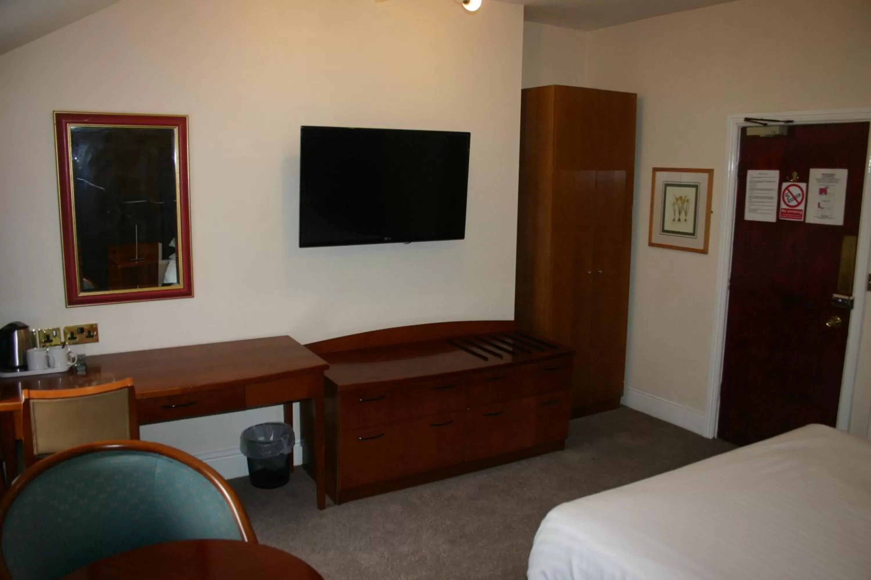 Decorative detail, Bed in The Vaults Decorative detail, Bed in The Vaults