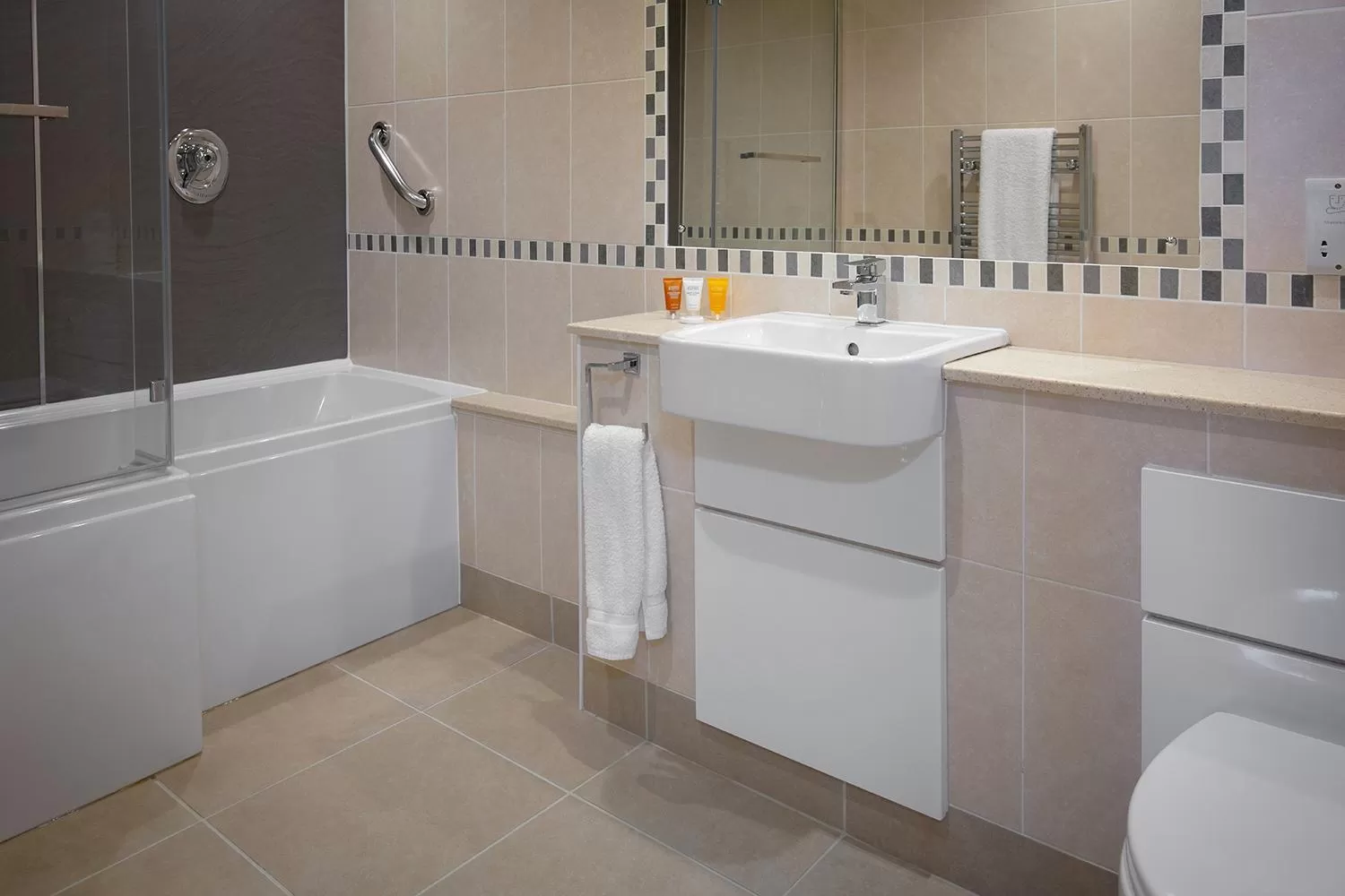 Bathroom in Knights Hill Hotel & Spa