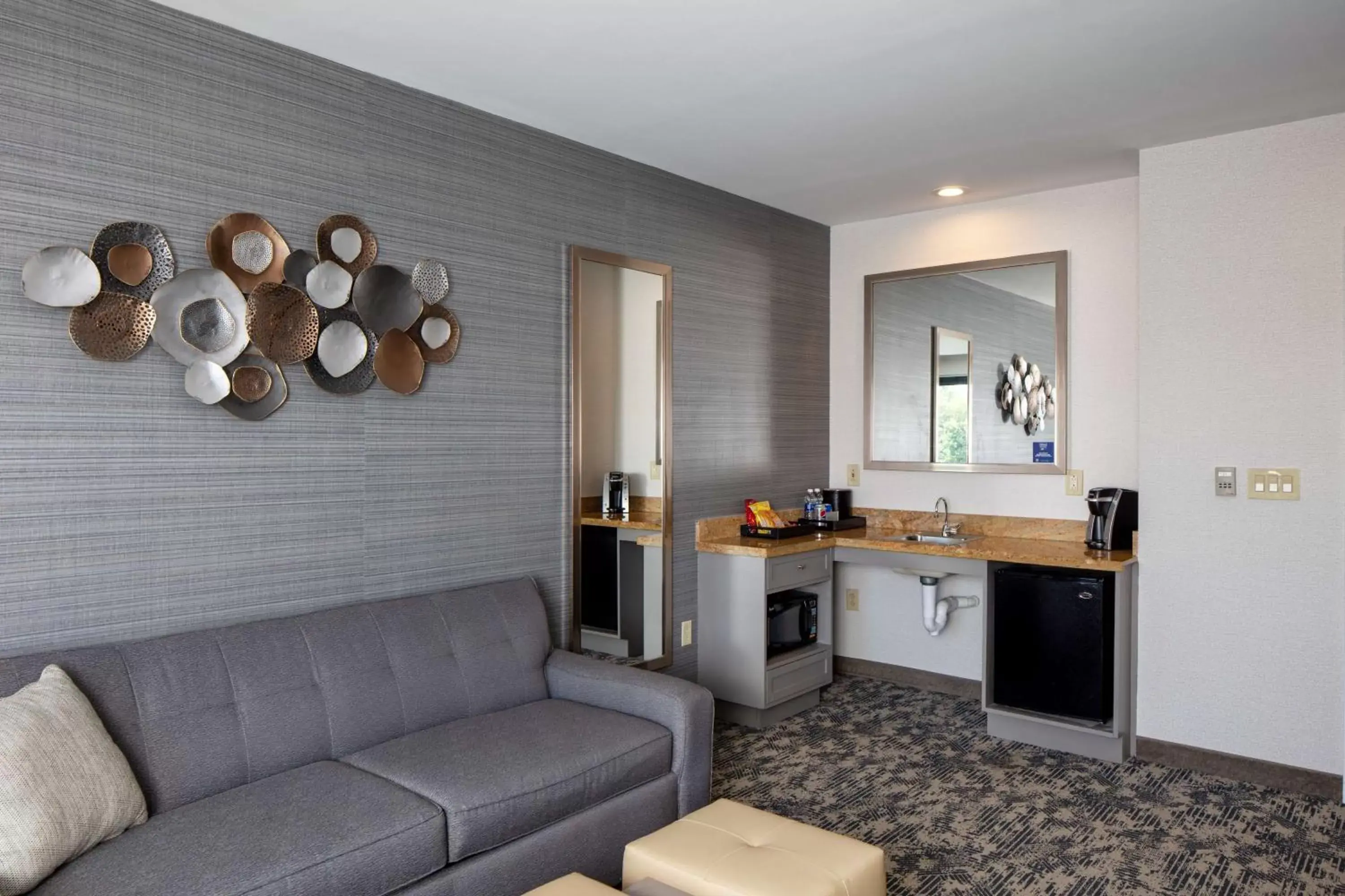 Living room in Embassy Suites by Hilton Portland Maine Living room in Embassy Suites by Hilton Portland Maine