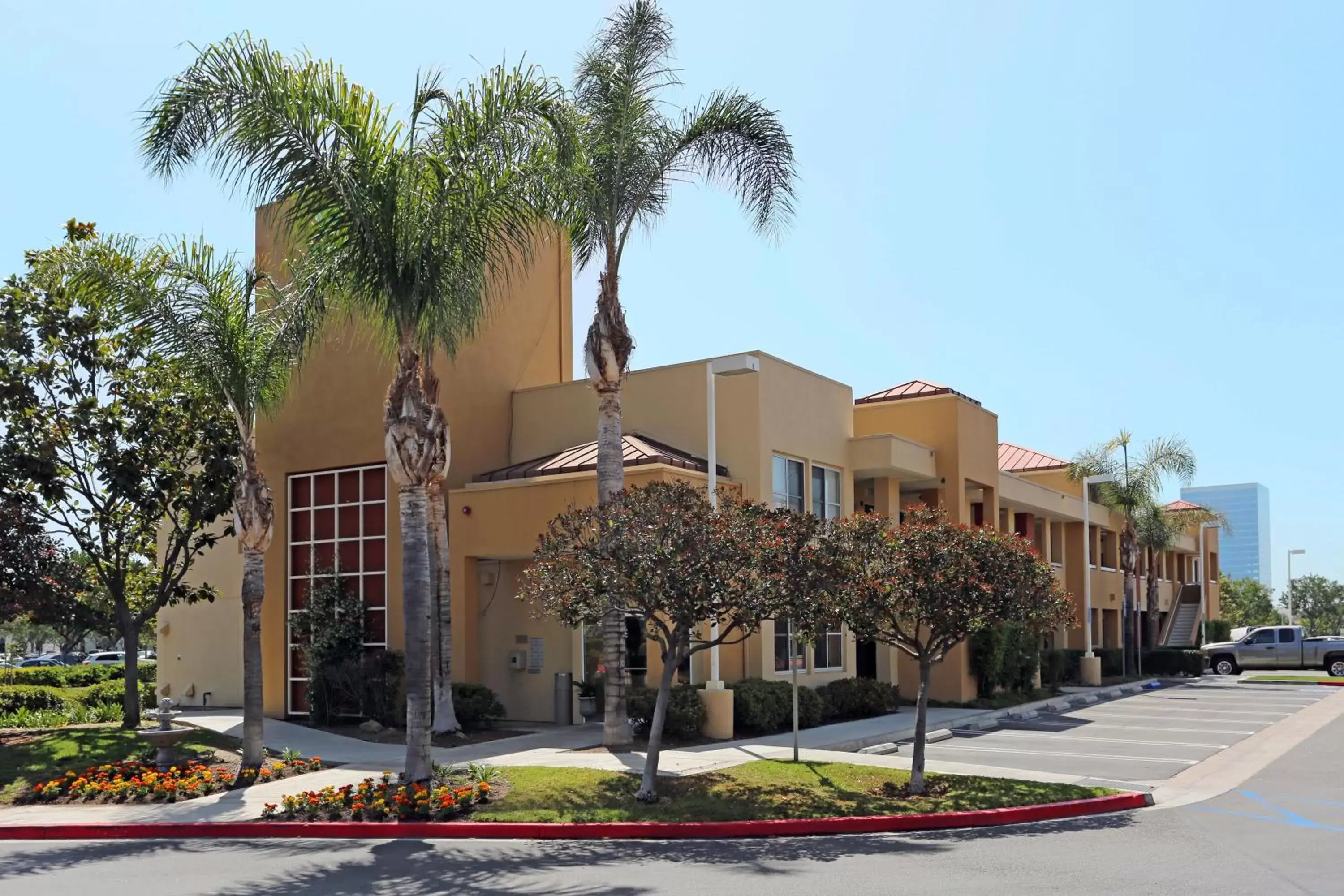 Property Building in Extended Stay America Suites - Orange County - Irvine Spectrum