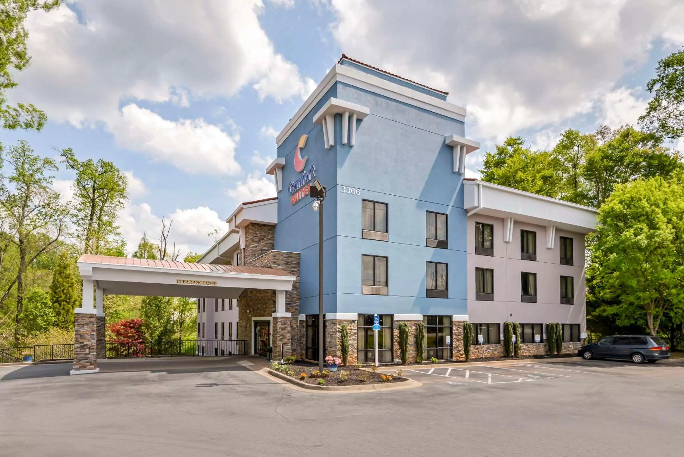 Property building in Comfort Suites At Kennesaw State University