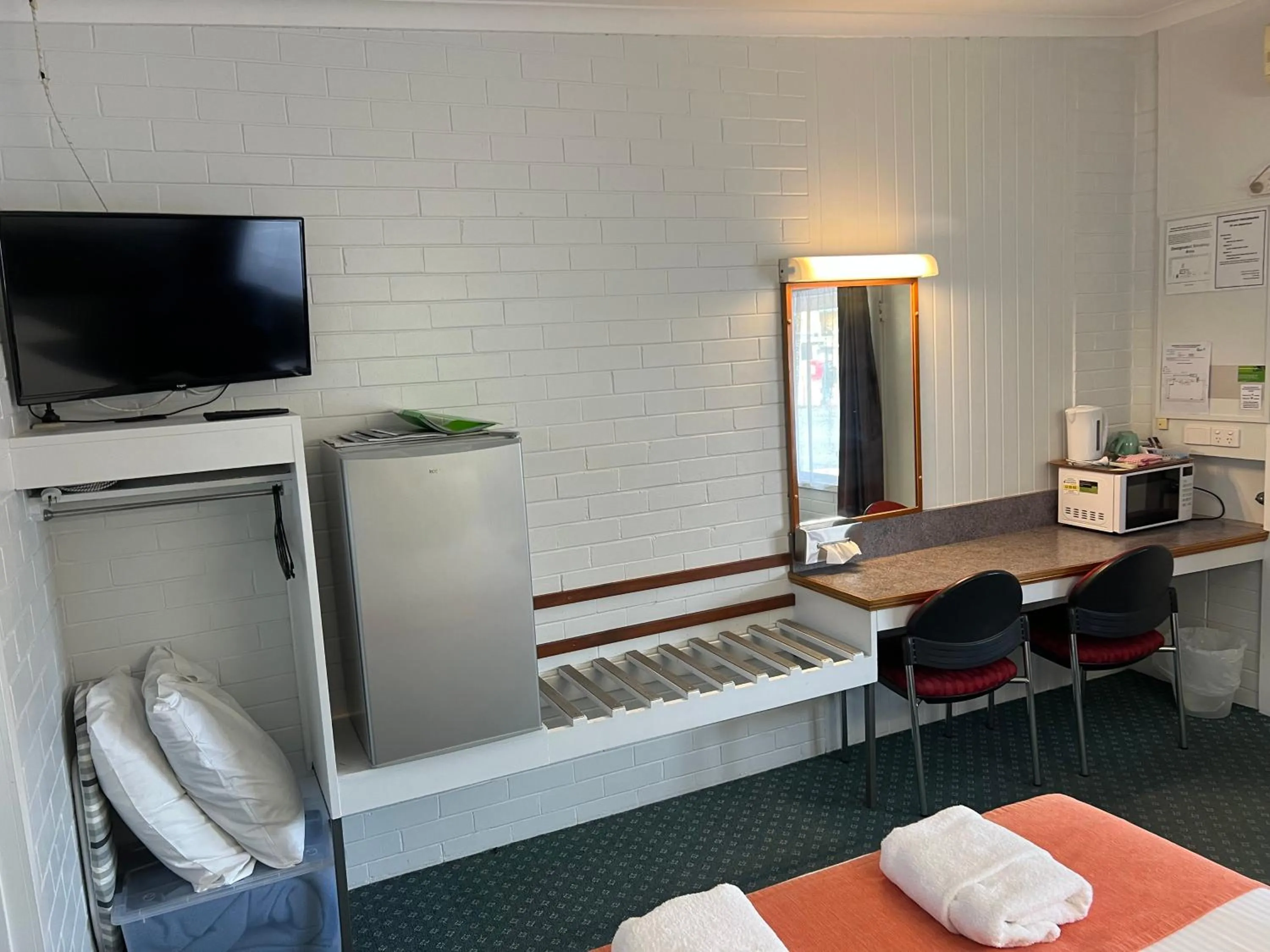 TV and multimedia, Bed in Arkana Motel